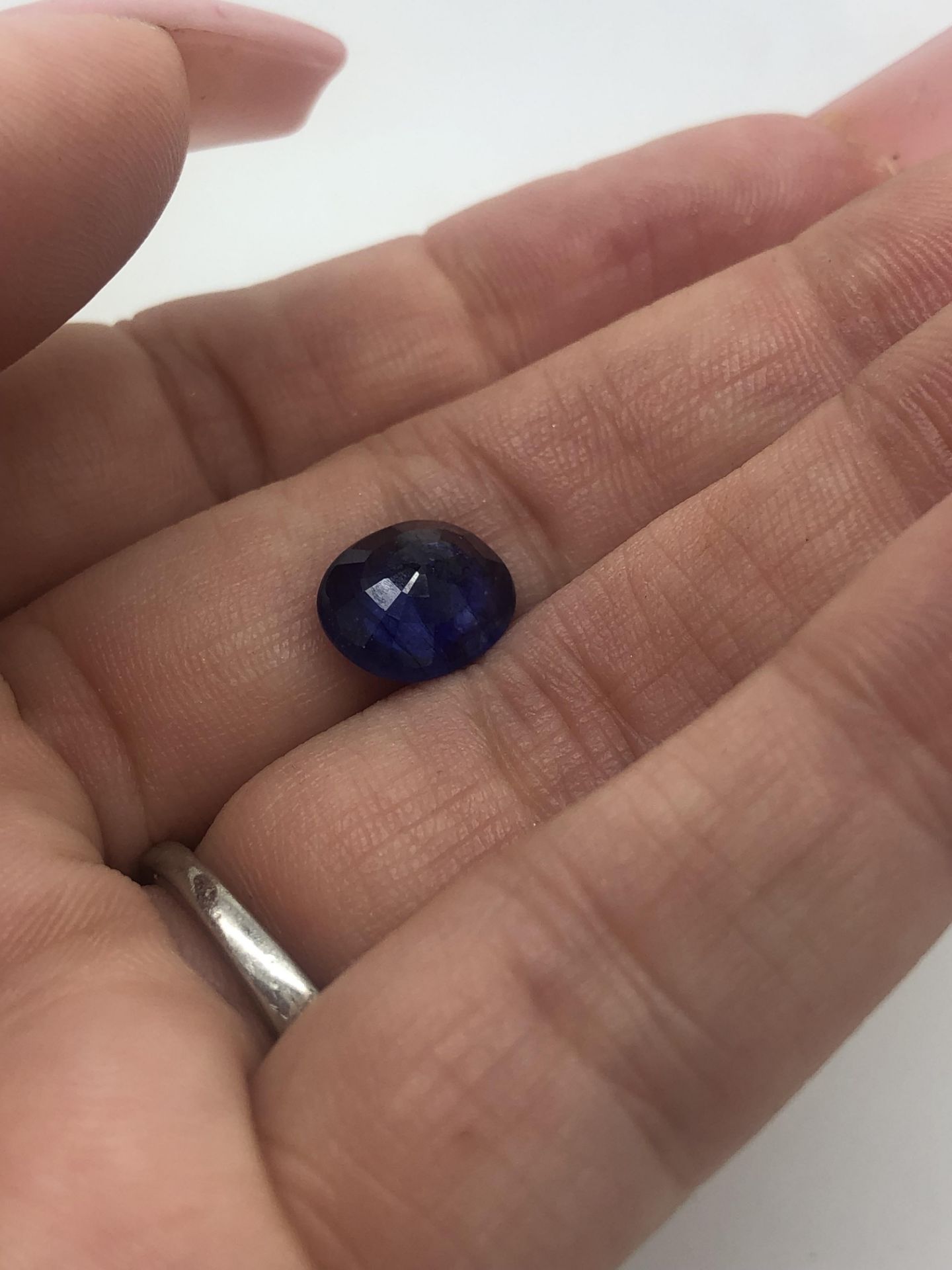 4.11CT ROYAL BLUE SAPPHIRE - Image 2 of 2