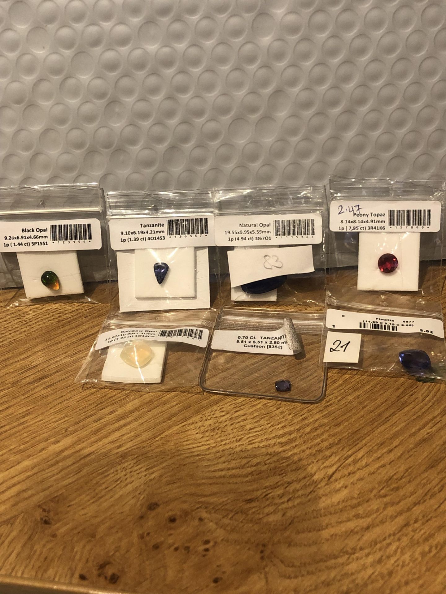 MIXED LOT OF QUALITY GEMS