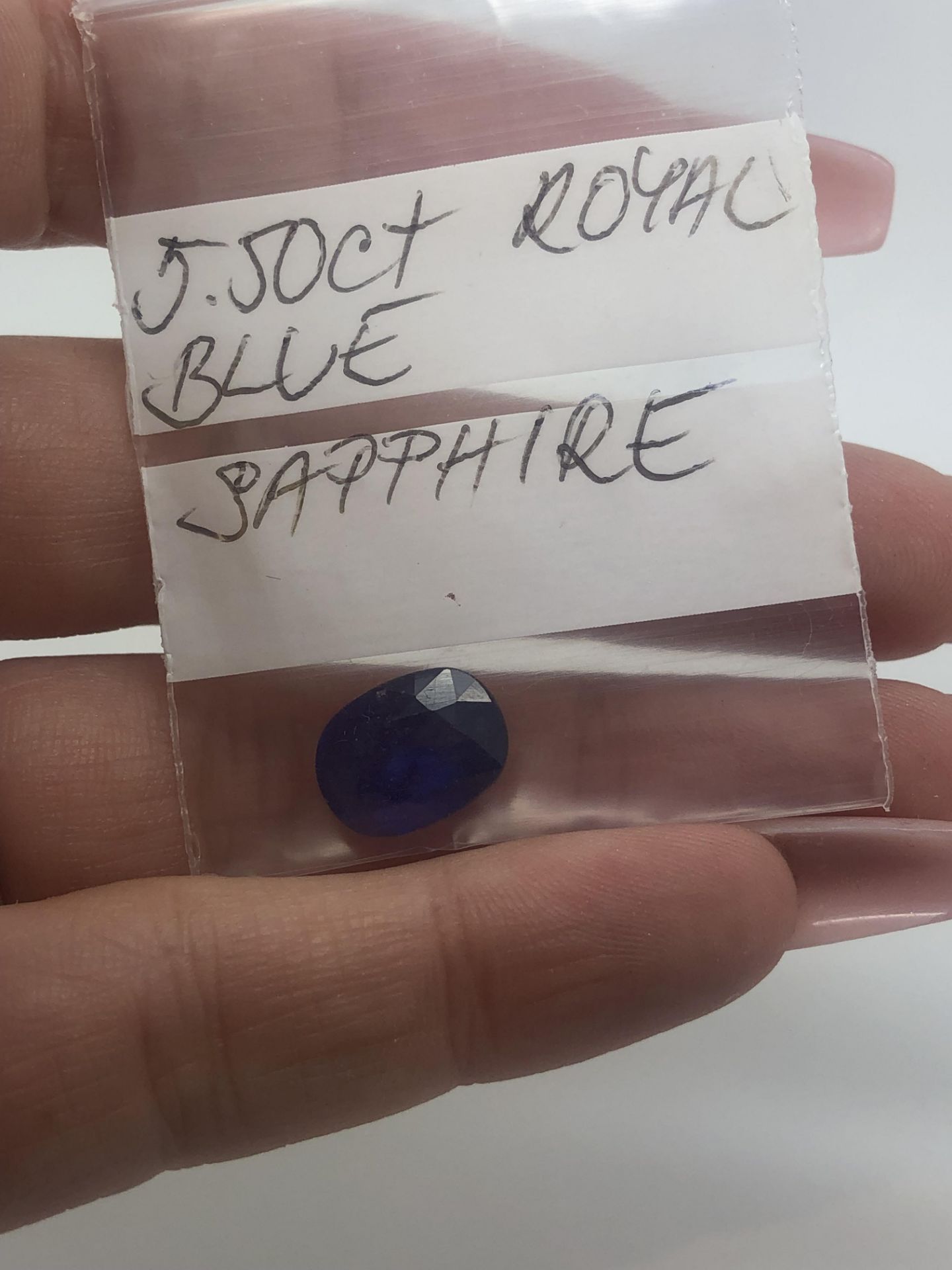 APPROXIMATELY 5.50CT SAPPHIRE