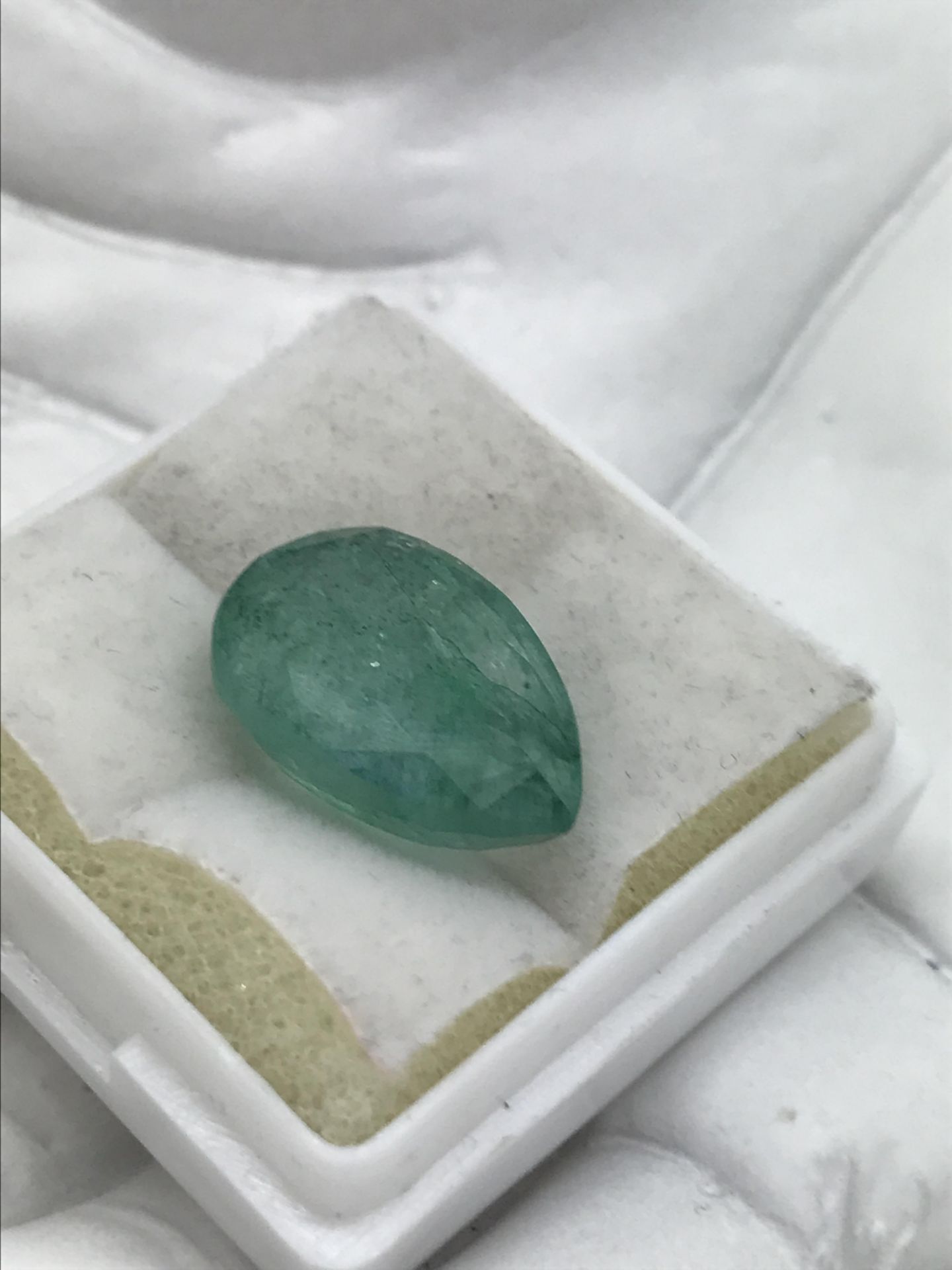 7.70CT NATURAL LOOSE EMERALD - Image 3 of 4