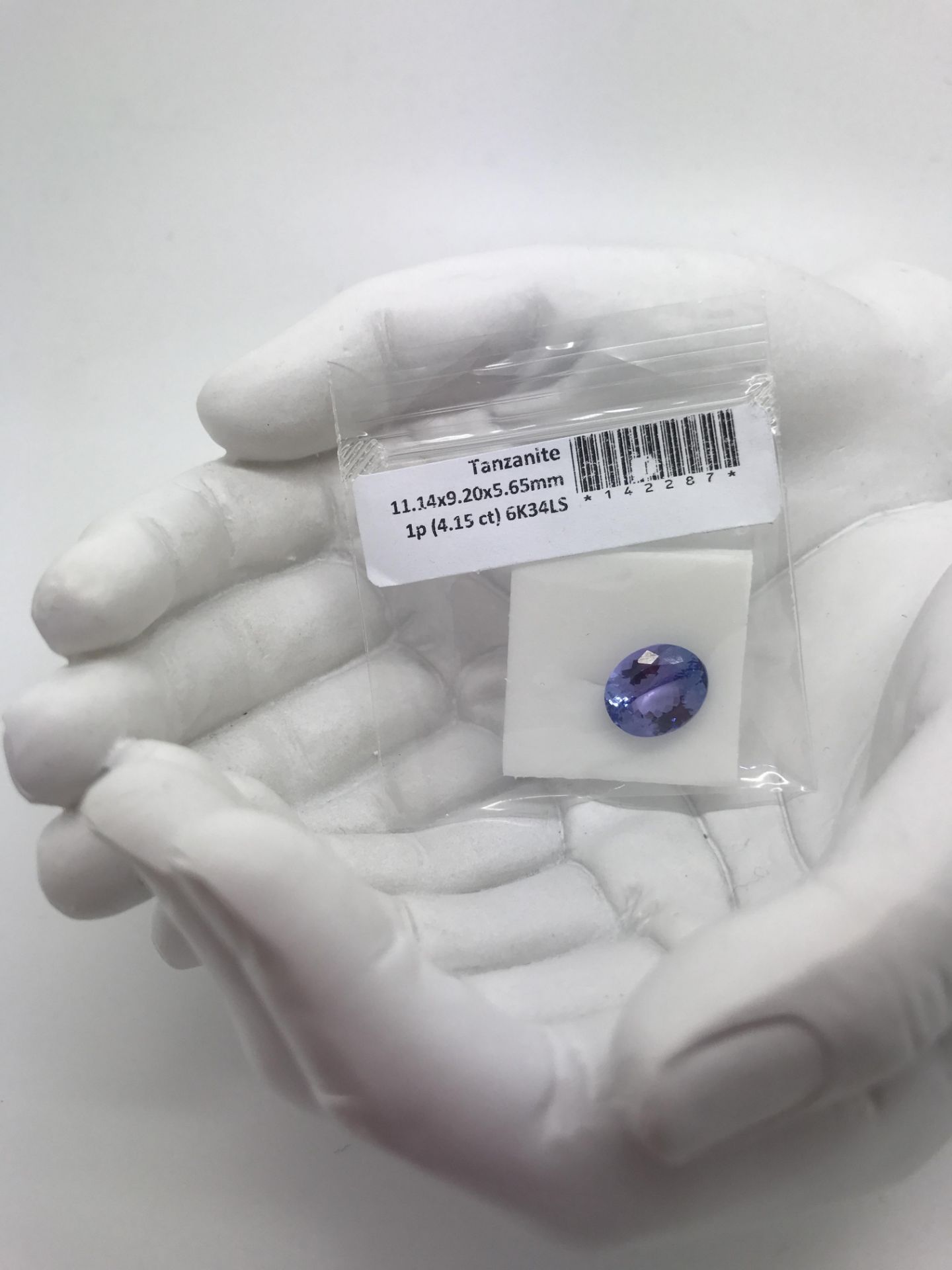 4.15CT NATURAL LOOSE TANZANITE GIL CERTIFICATE - Image 2 of 3