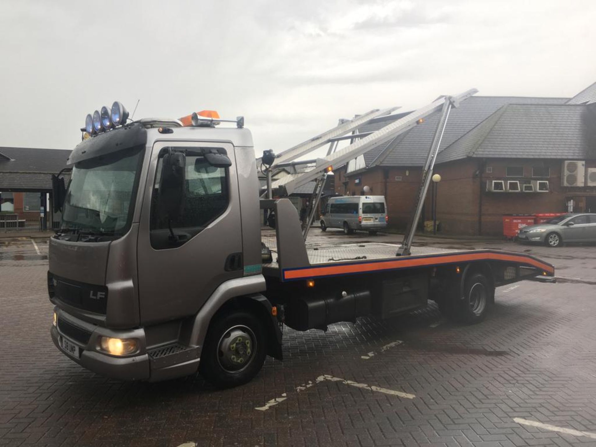 2002 DAF TRUCKS FA LF45.220 **TWIN DECK, 3 VEHICLE TRANSPORTER** - Image 6 of 30