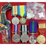 Lot of Australian medals, coins, badges & commemorative items (Qty)