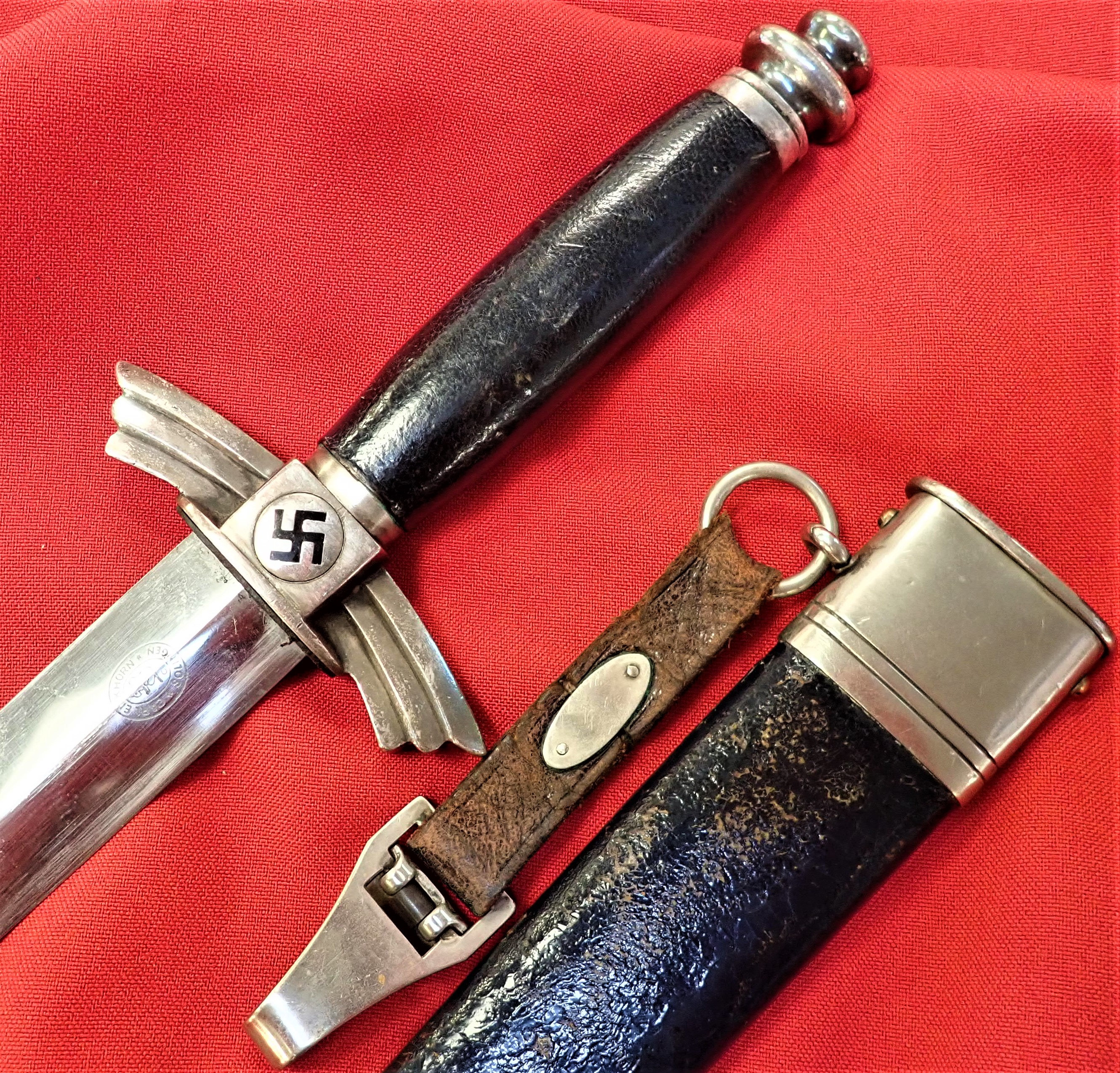 Nazi German/D.L.V. 1st type, 1st pattern dagger & scabbard by Carl Eickhorn of Solingen