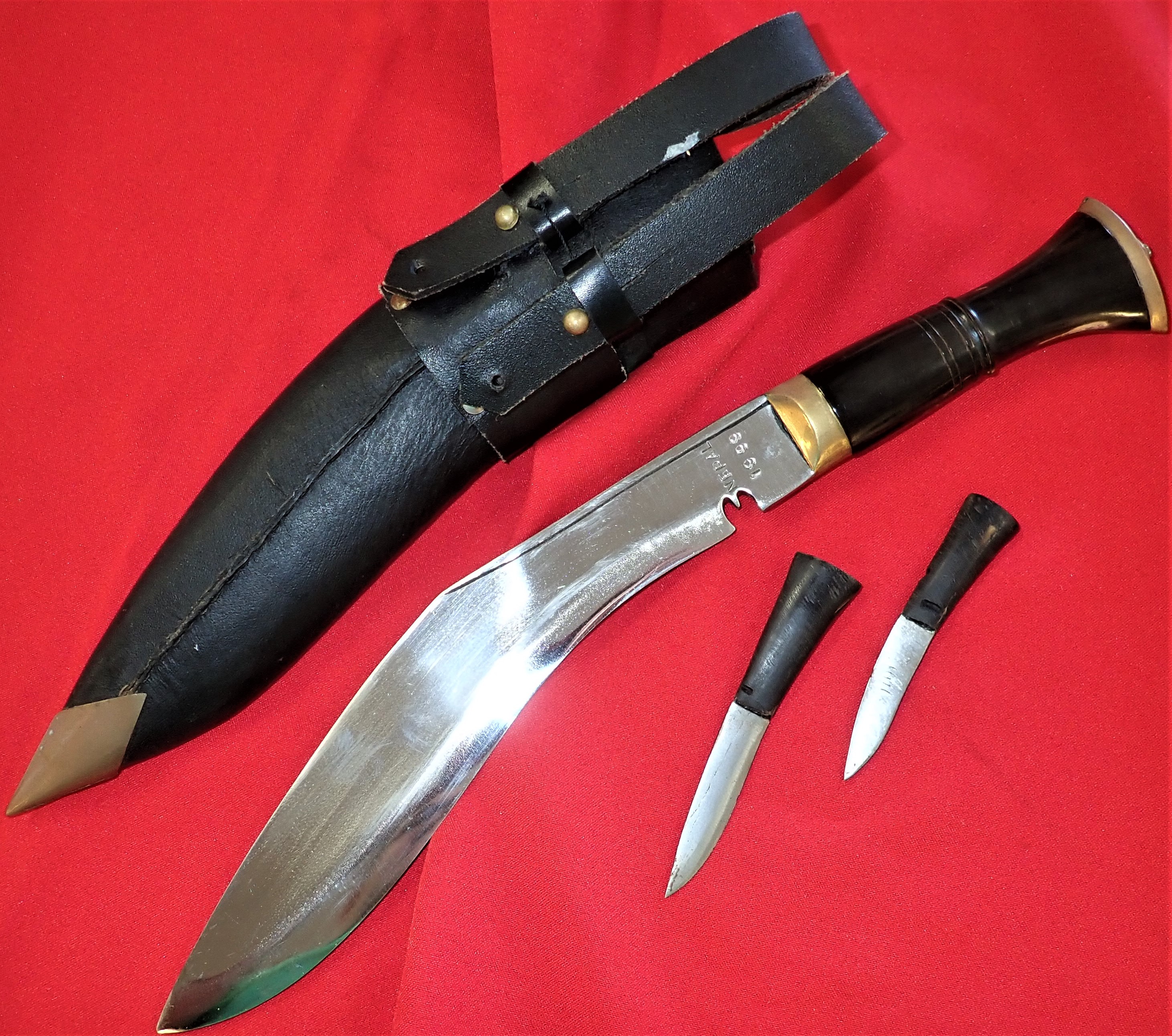 1999-dated Military issue Gurkha Kukri knife & scabbard - Image 2 of 3