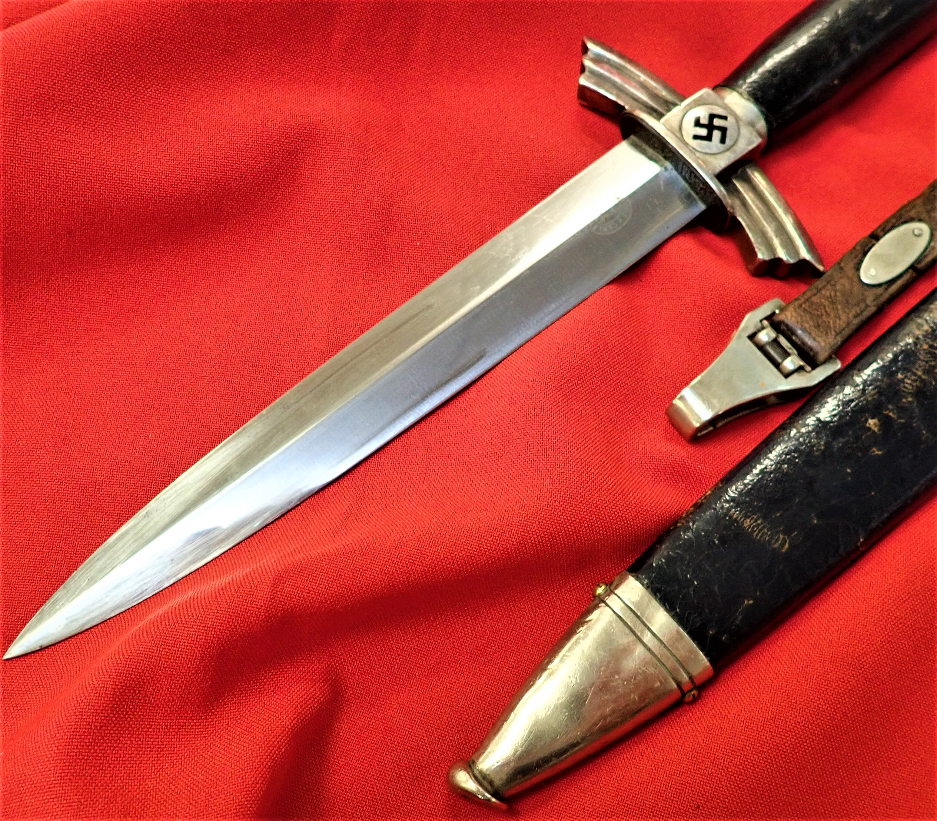 Nazi German/D.L.V. 1st type, 1st pattern dagger & scabbard by Carl Eickhorn of Solingen - Image 6 of 8