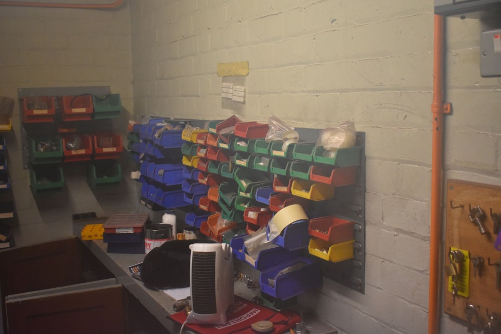 ROOM OF CONTENTS OF ENGINEERS STORE WITH LIN BINS & CONTENTS - Image 4 of 4