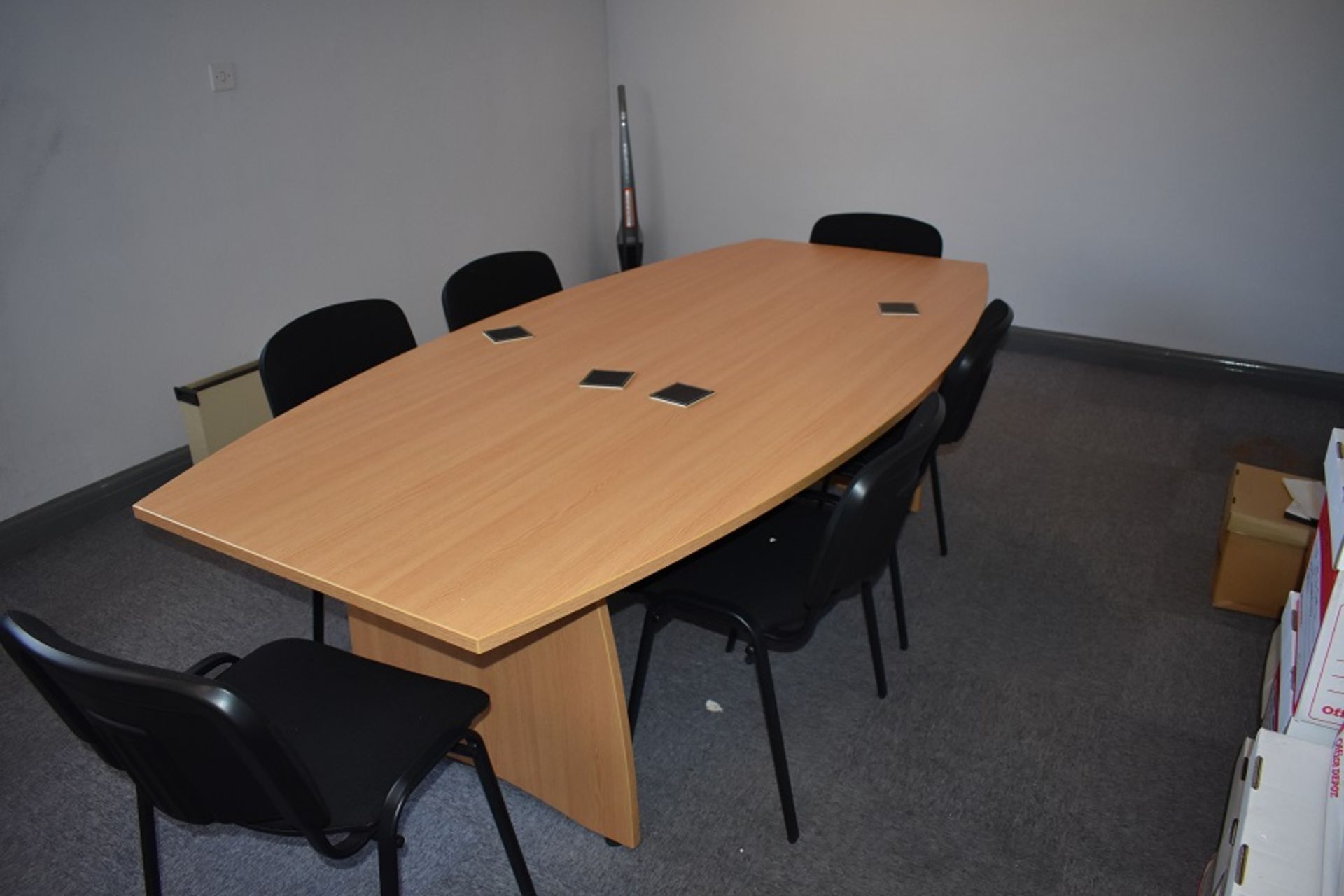 1 X BOARDROOM TABLE & 6 CHAIRS