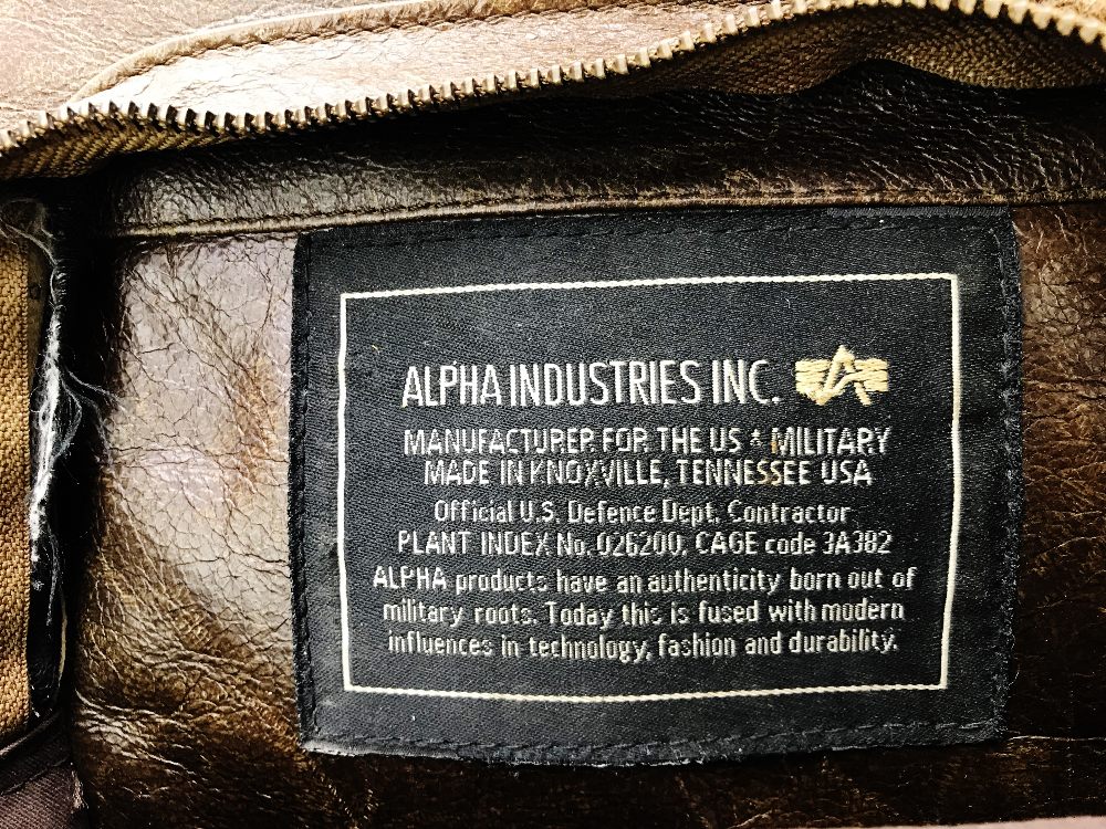 Alpha Industries USA Military Leather Messenger Laptop Satchel - Image 2 of 2