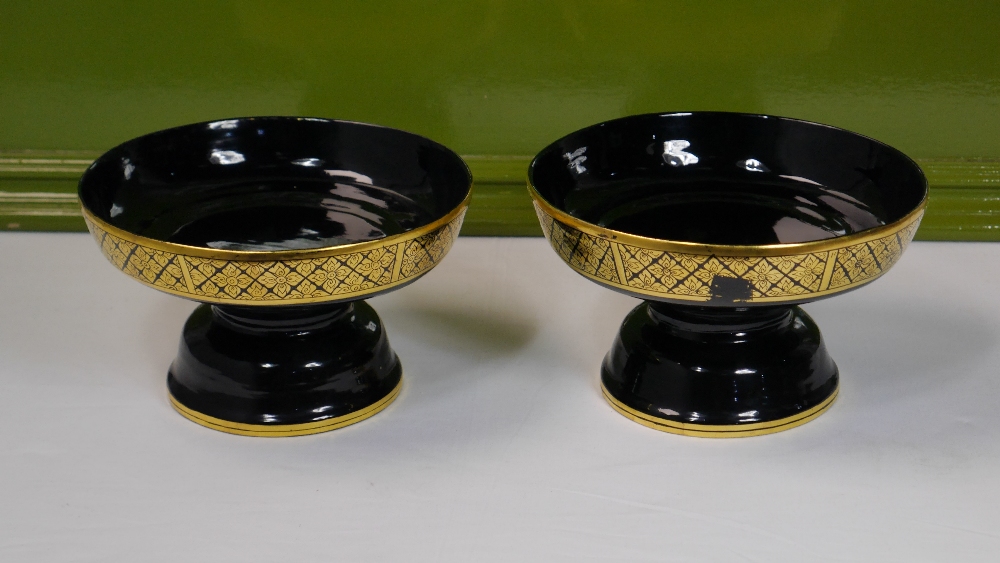 Vintage Black and Gold Papier Mache Pedestal Bowls - Image 2 of 4