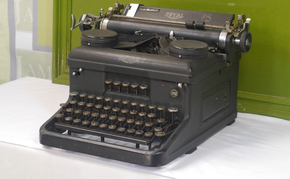 Rare Vintage 1940s Royal KHM Typewriter - Image 2 of 4