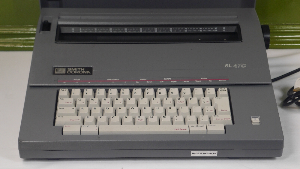 Smith Corona SL470 Electric Typewriter - Image 3 of 3