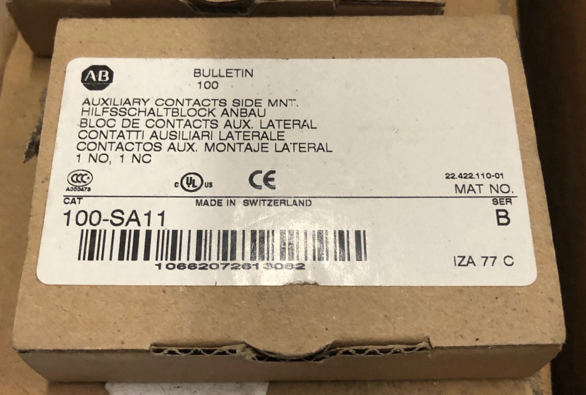 (4) AB Allen Bradley Bulletin 100 Auxiliary Contacts Side Mount Cat # 100-SA11, (3) AB Allen Bradley - Image 2 of 4