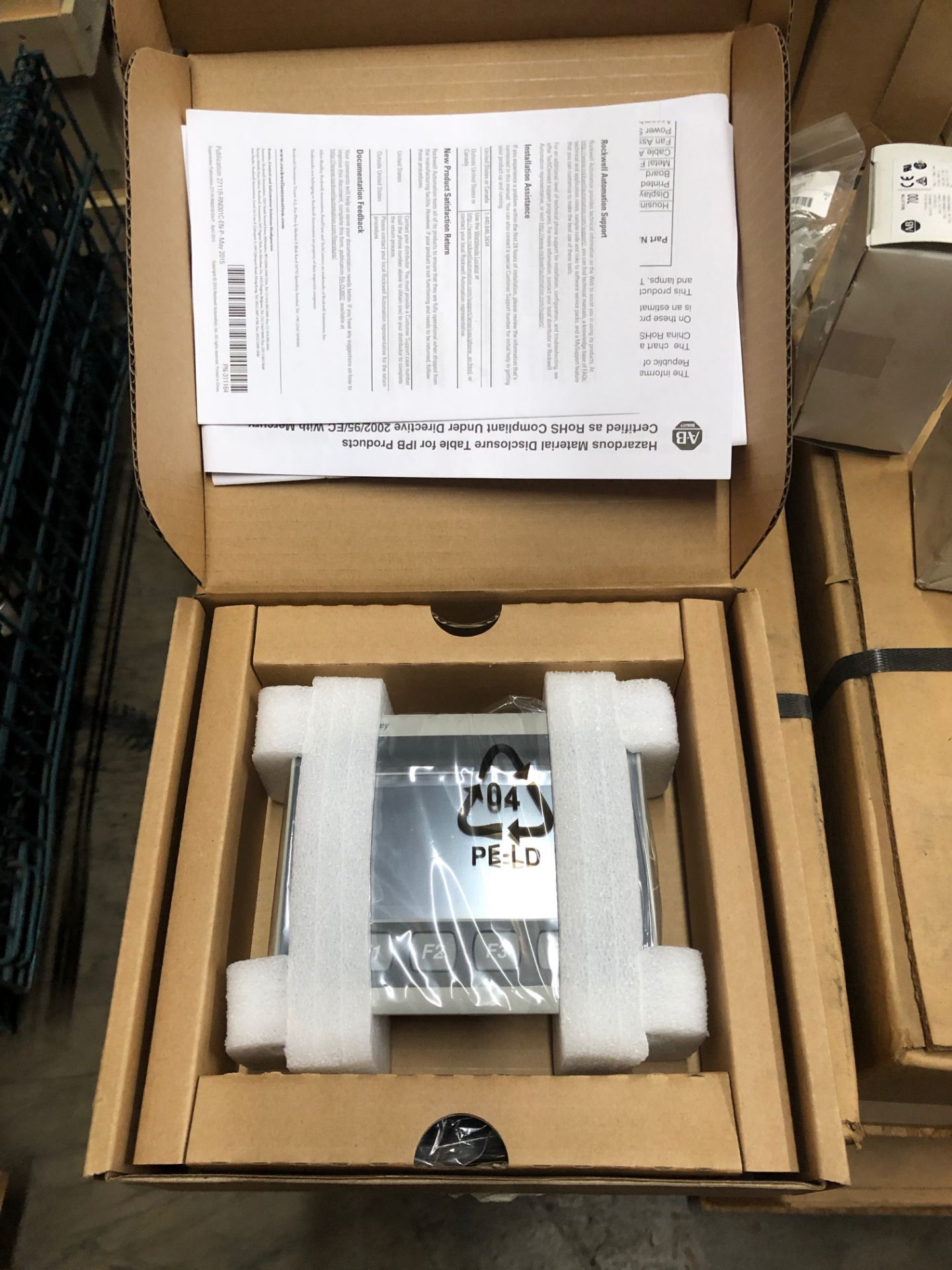 AB Allen Bradley PanelView 800 HMI Terminal Touch Screen TFT Cat # 2711R-T4T - new, never used - - Image 2 of 2