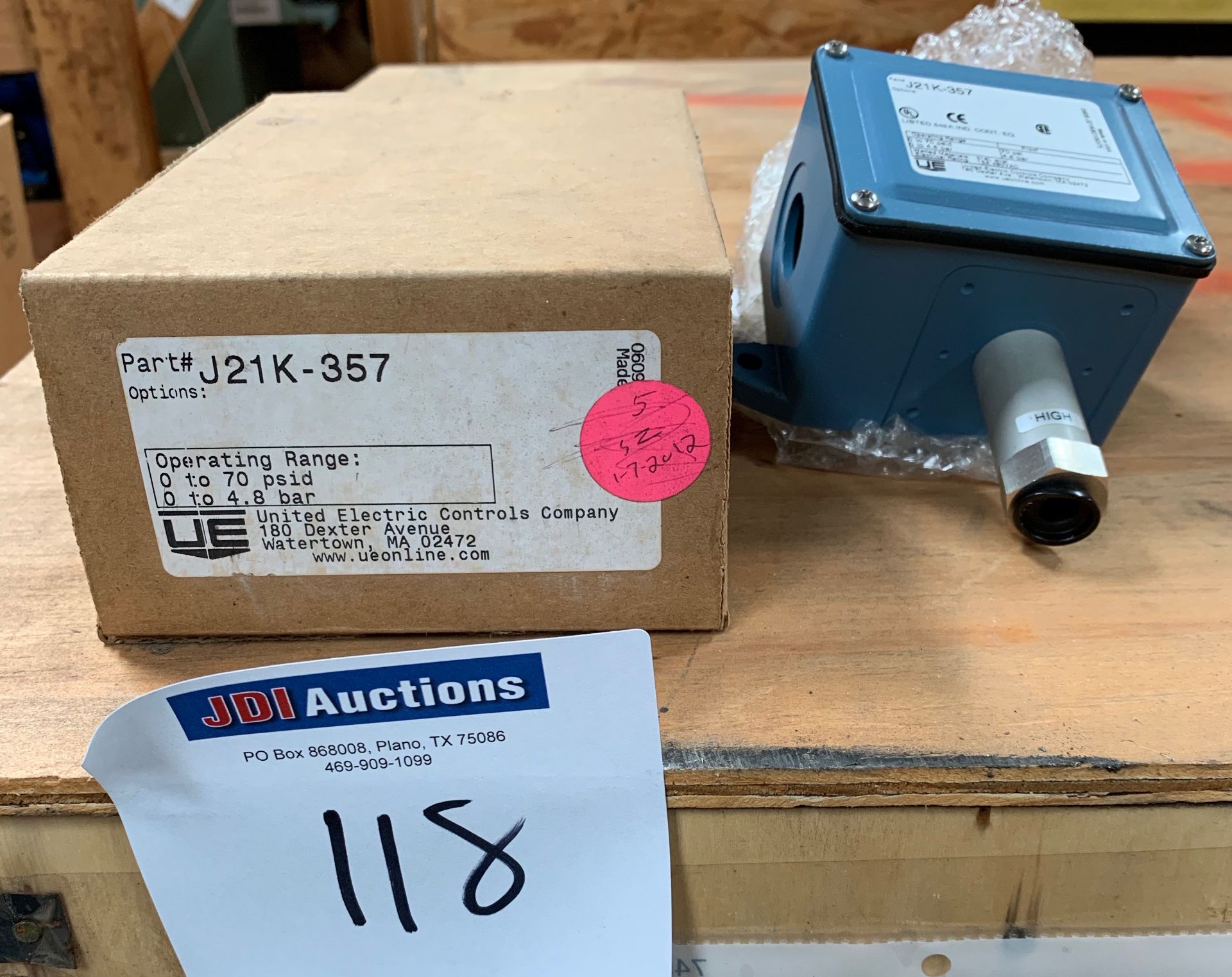 United Electric Model J21K-357 Differential Pressure Switch, 0 to 70 PSI - New, never used