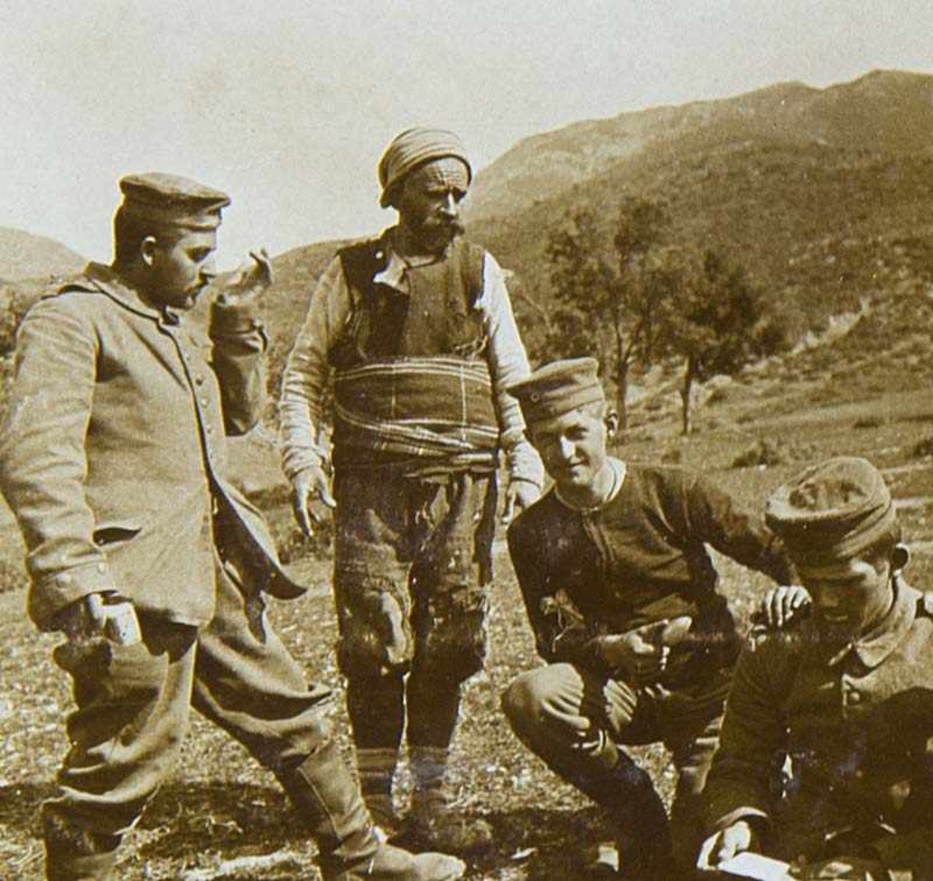 1. Weltkrieg - Balkan, Türkei, Flandern - - Album mit ca. 125 Photographien. Photoalbum 1914/15.