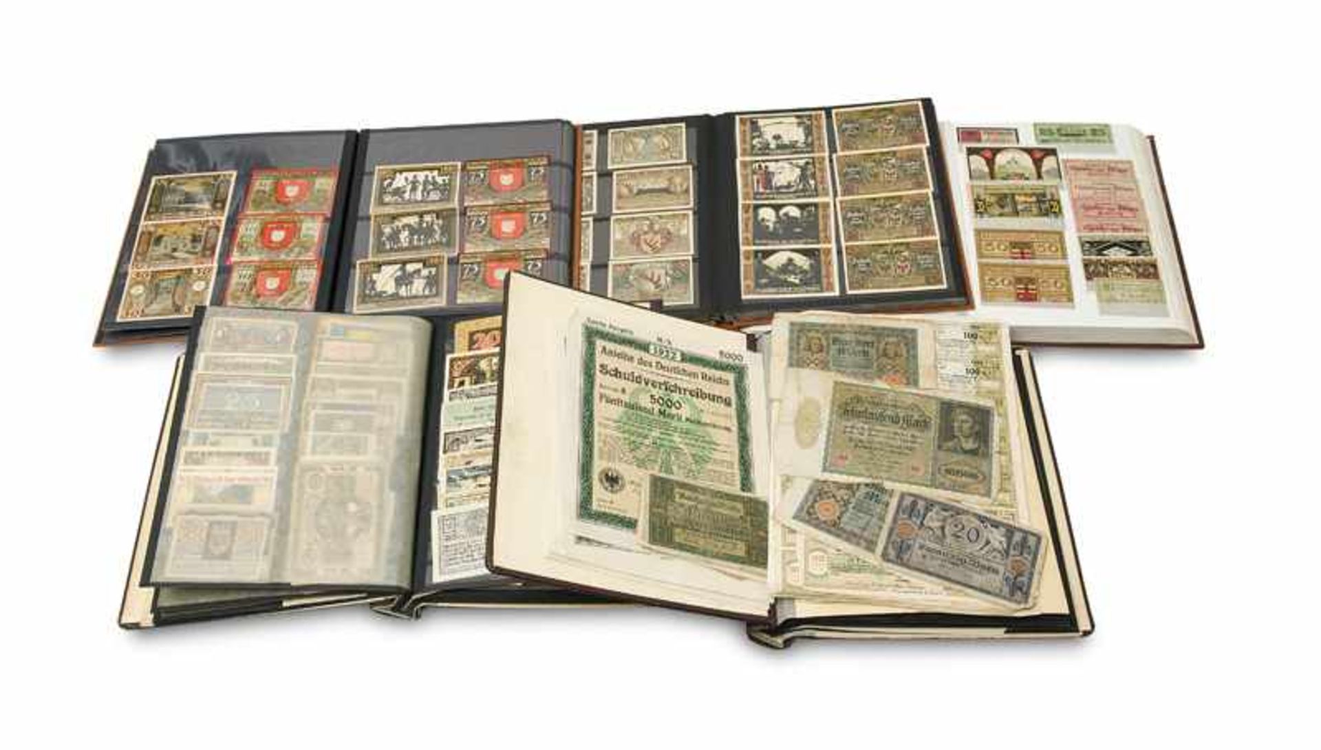 Numismatics Collection of 5 folders with emergency banknotes from the 1920s. Contains approx. 1000