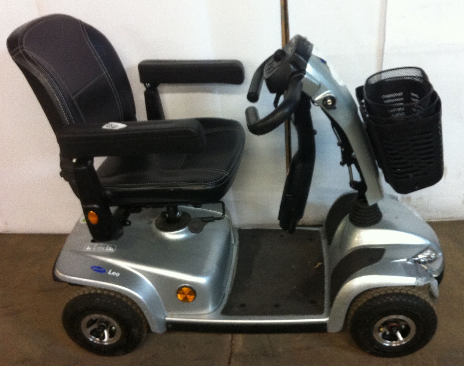 Invacare Leo mobility scooter - Image 2 of 4