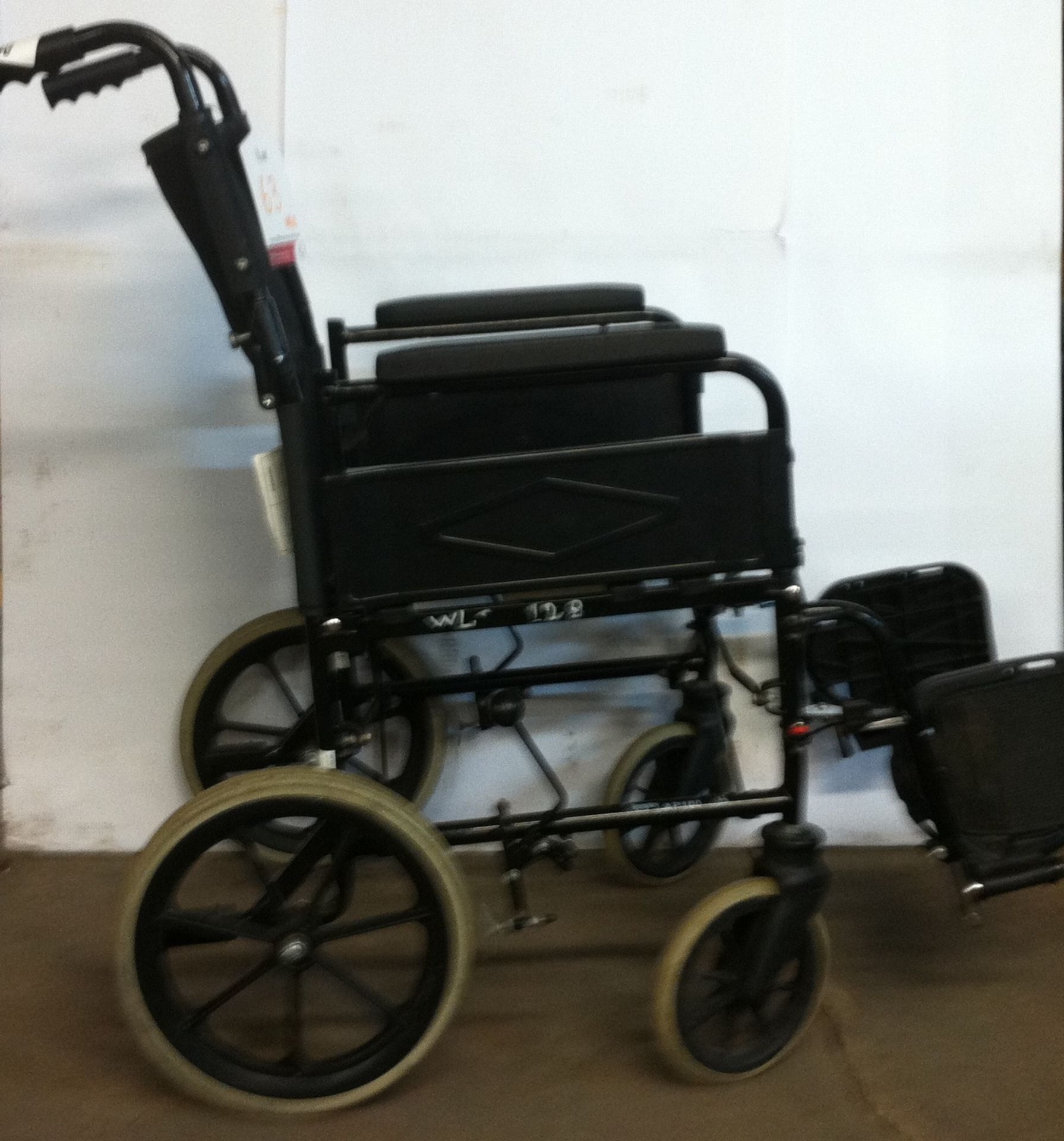 5 Wheelchairs - As per Description - Image 8 of 10