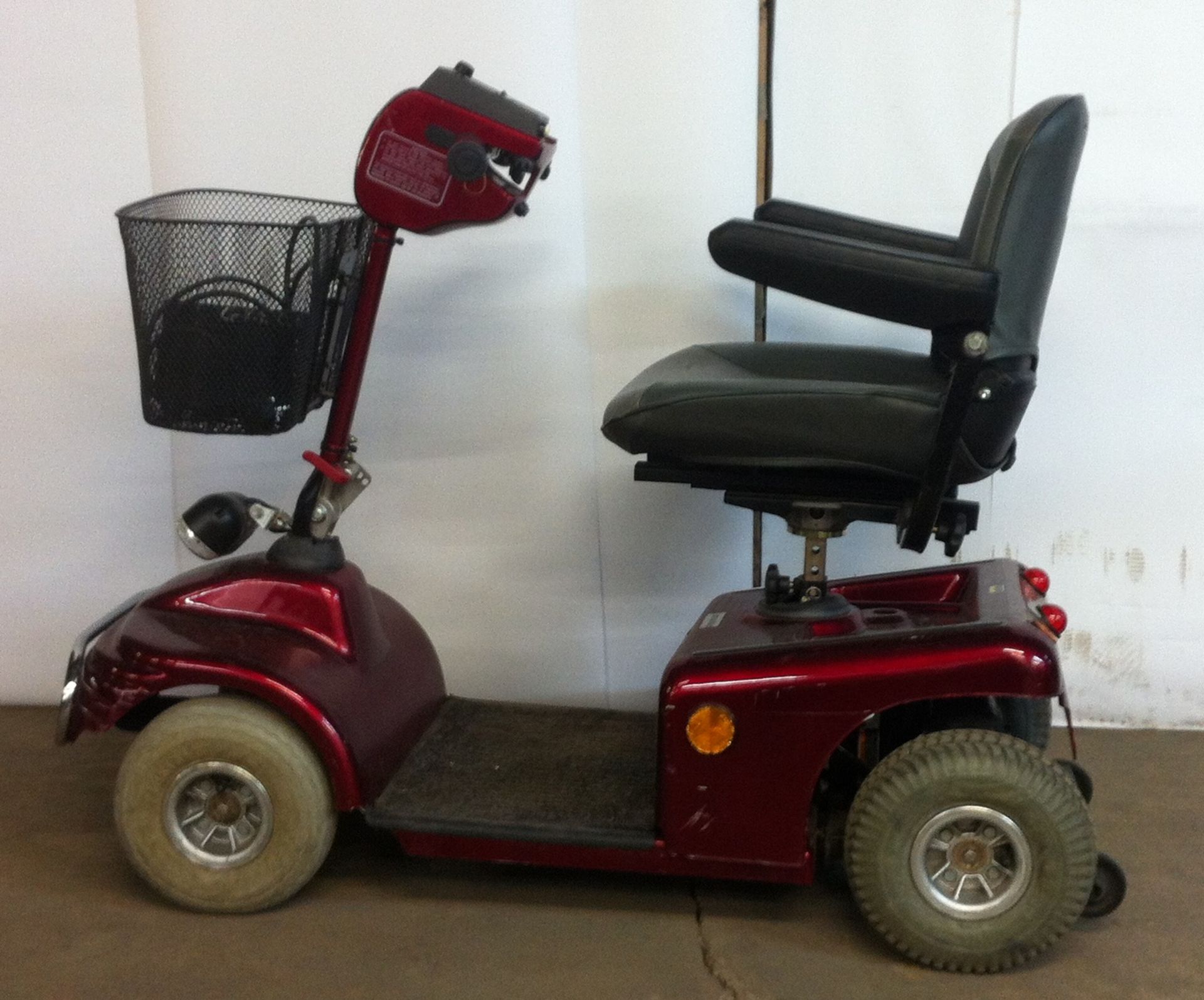 Shoprider mobility scooter - Image 2 of 3