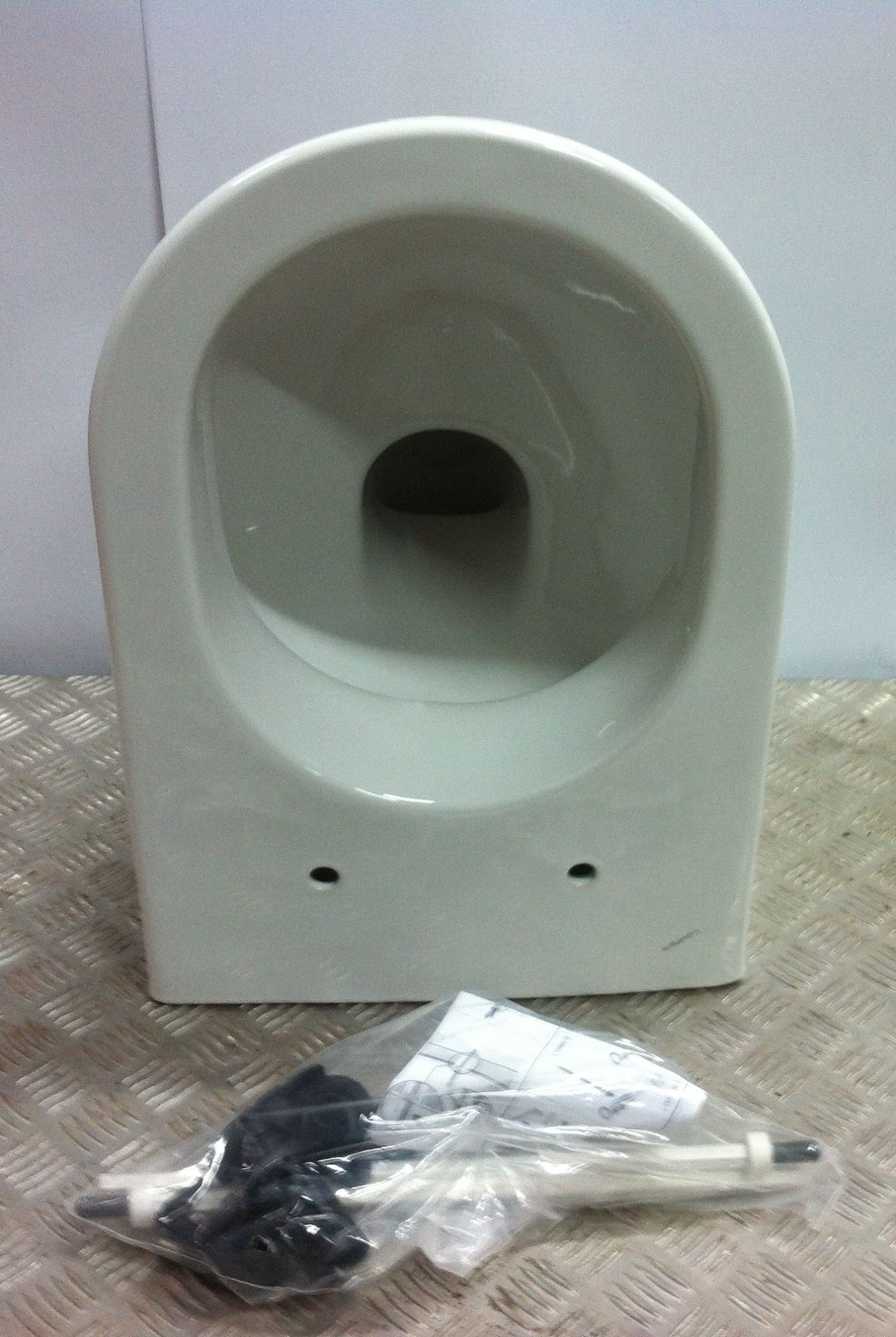 Luafen Pro Wall Hung Toilet