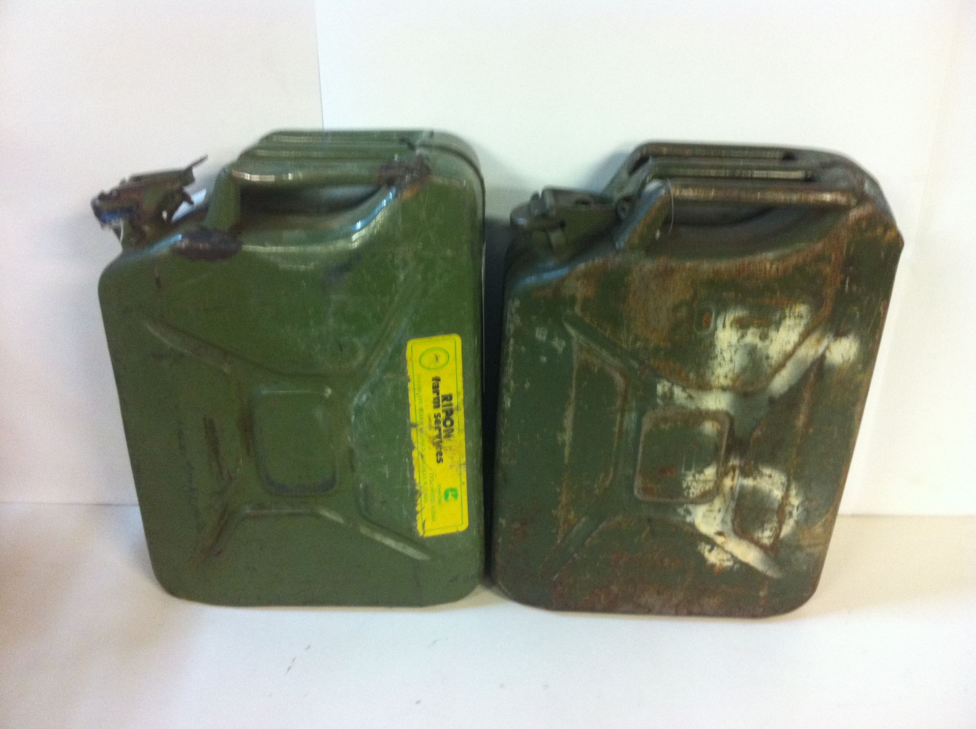 2 x 20L Jerry Cans