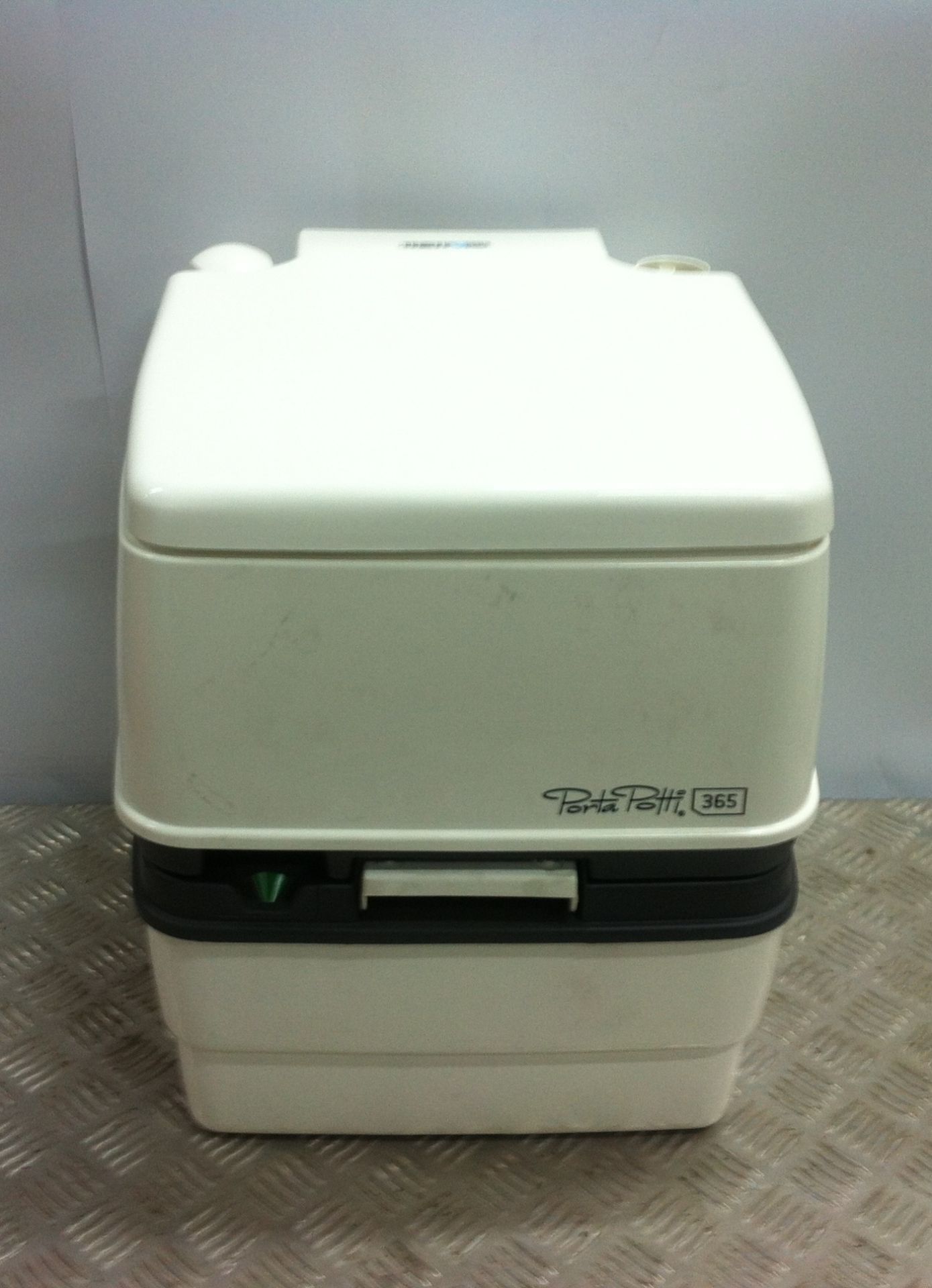 Thetford Porta Potti - White Portable Toilet