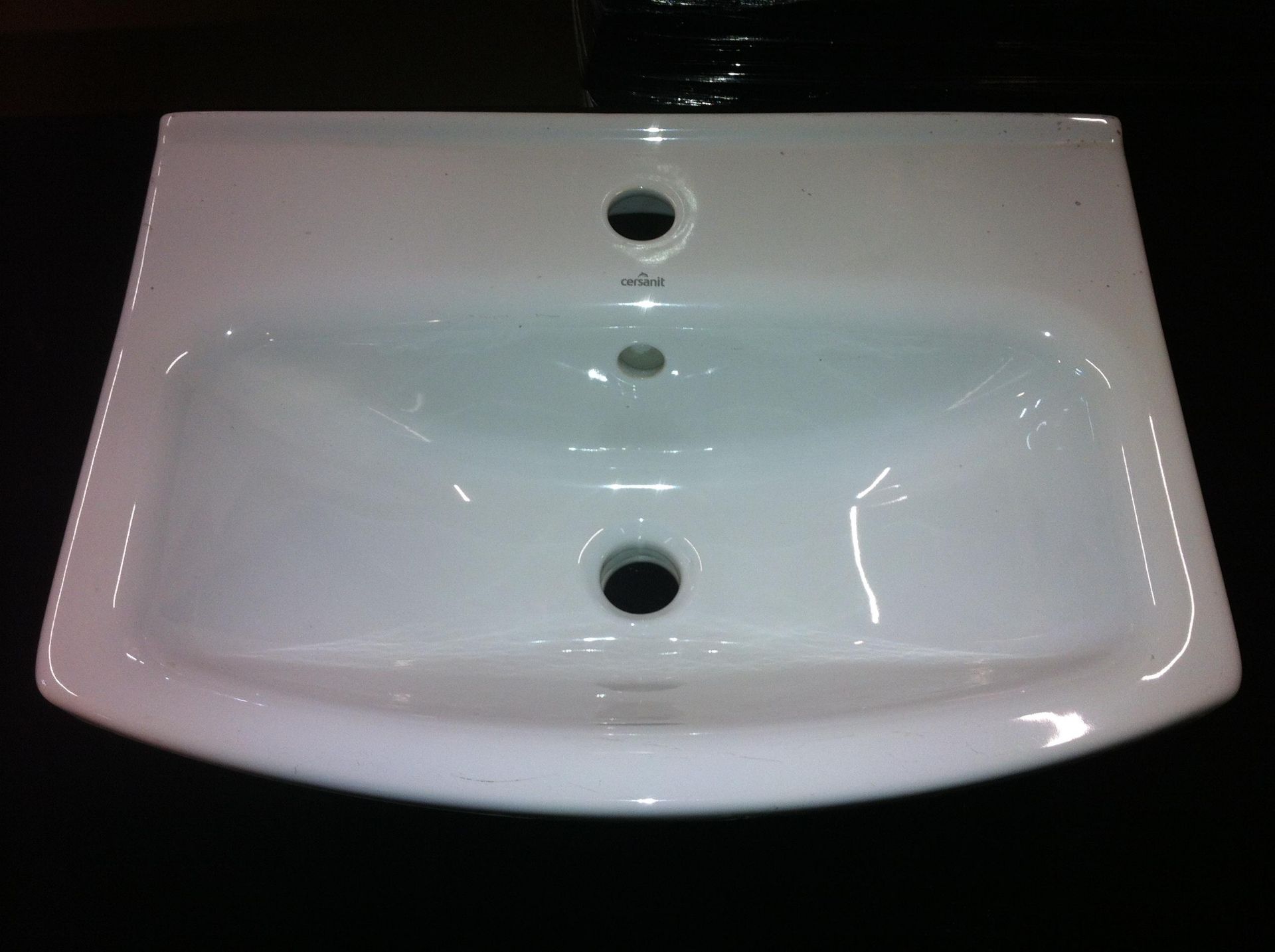 11 x Various Sinks - See Pictures