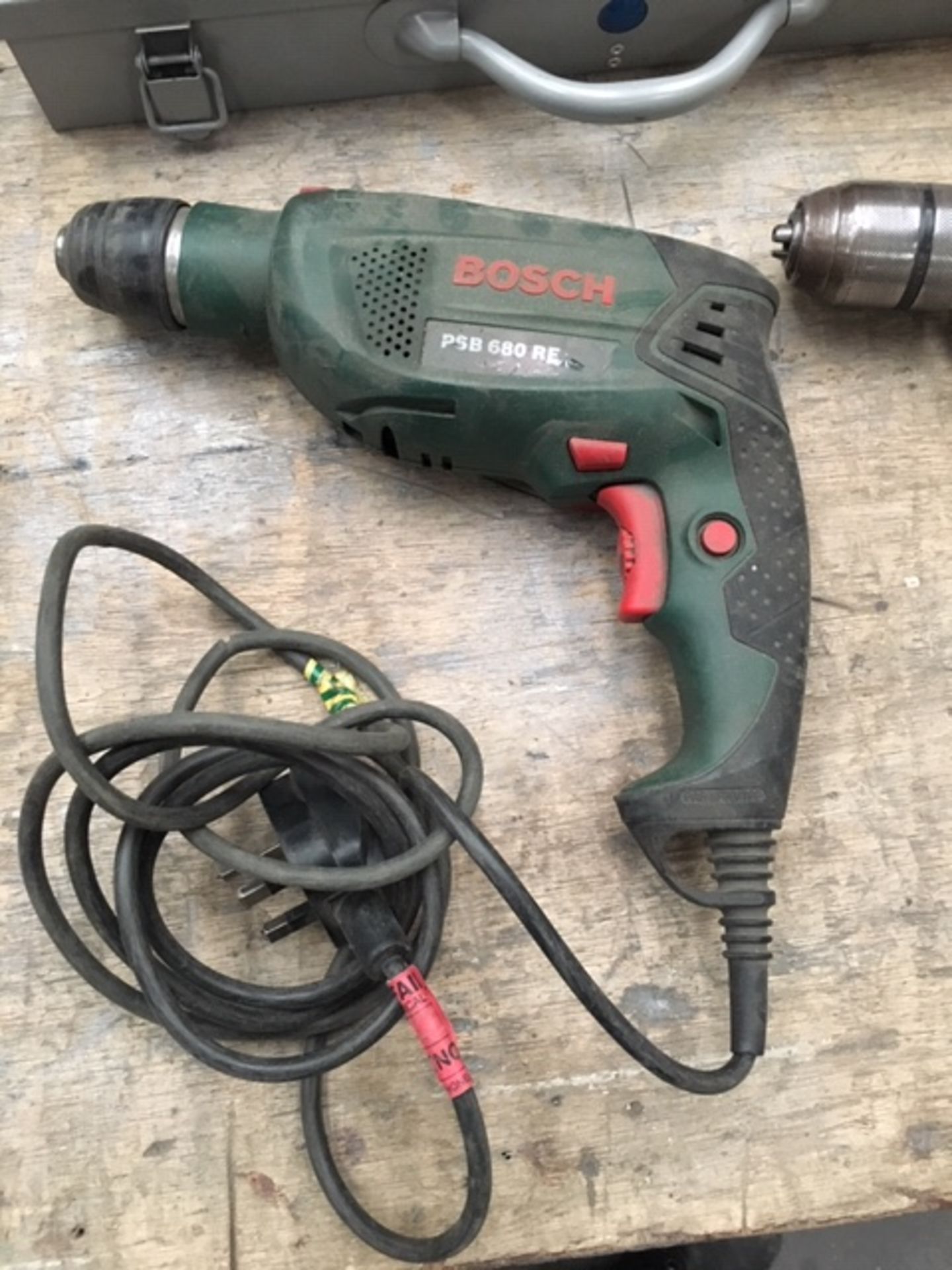 Bosch PSB 680 RE Compact Hammer Drill