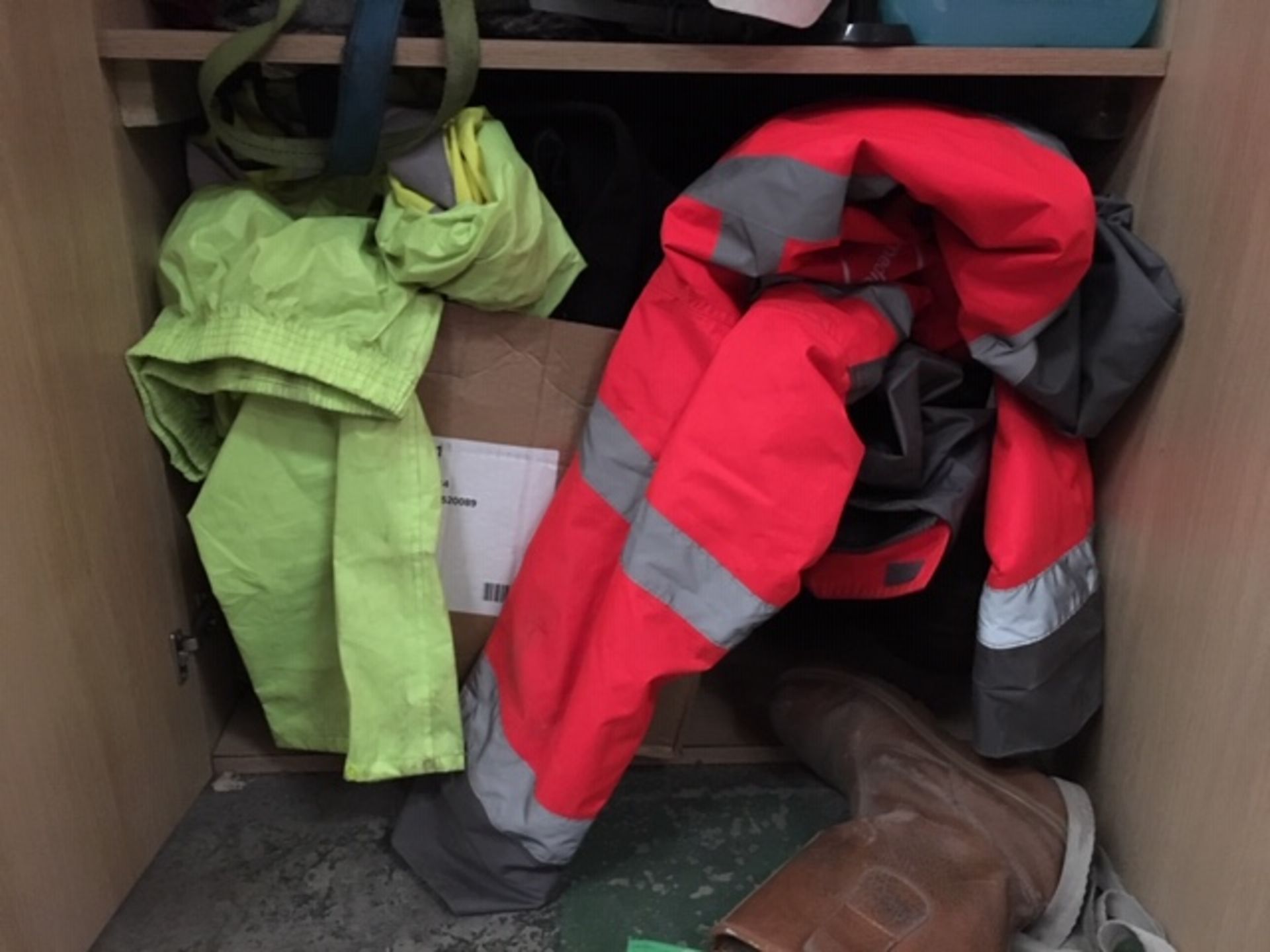 Contents of Wooden Filing Cabinet - Includes Hi-Vis Clothing, Ratchet Straps - Please see Photos - Image 2 of 4