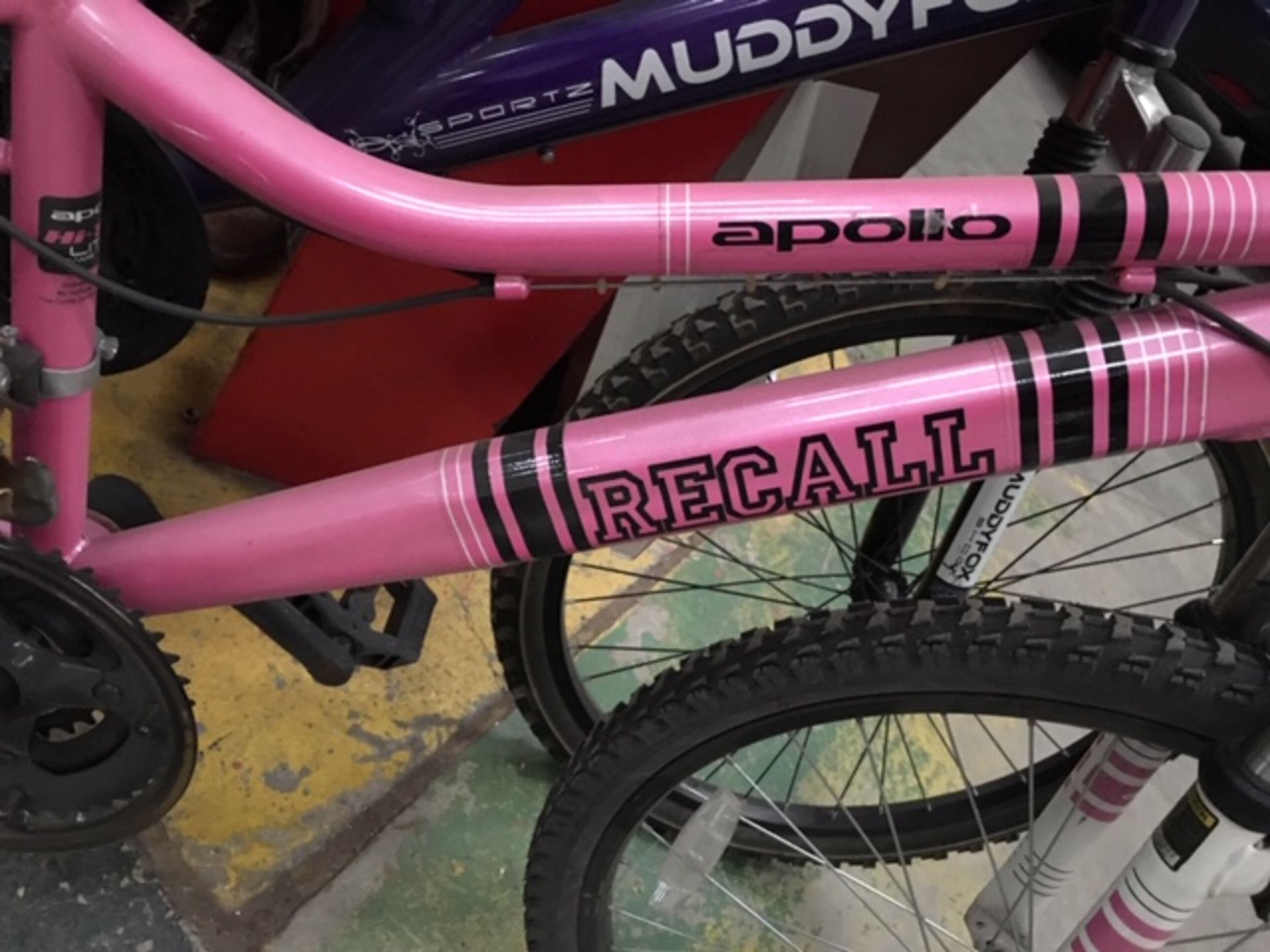 2 x Mountain Bikes in Pink & Purple - Image 6 of 6
