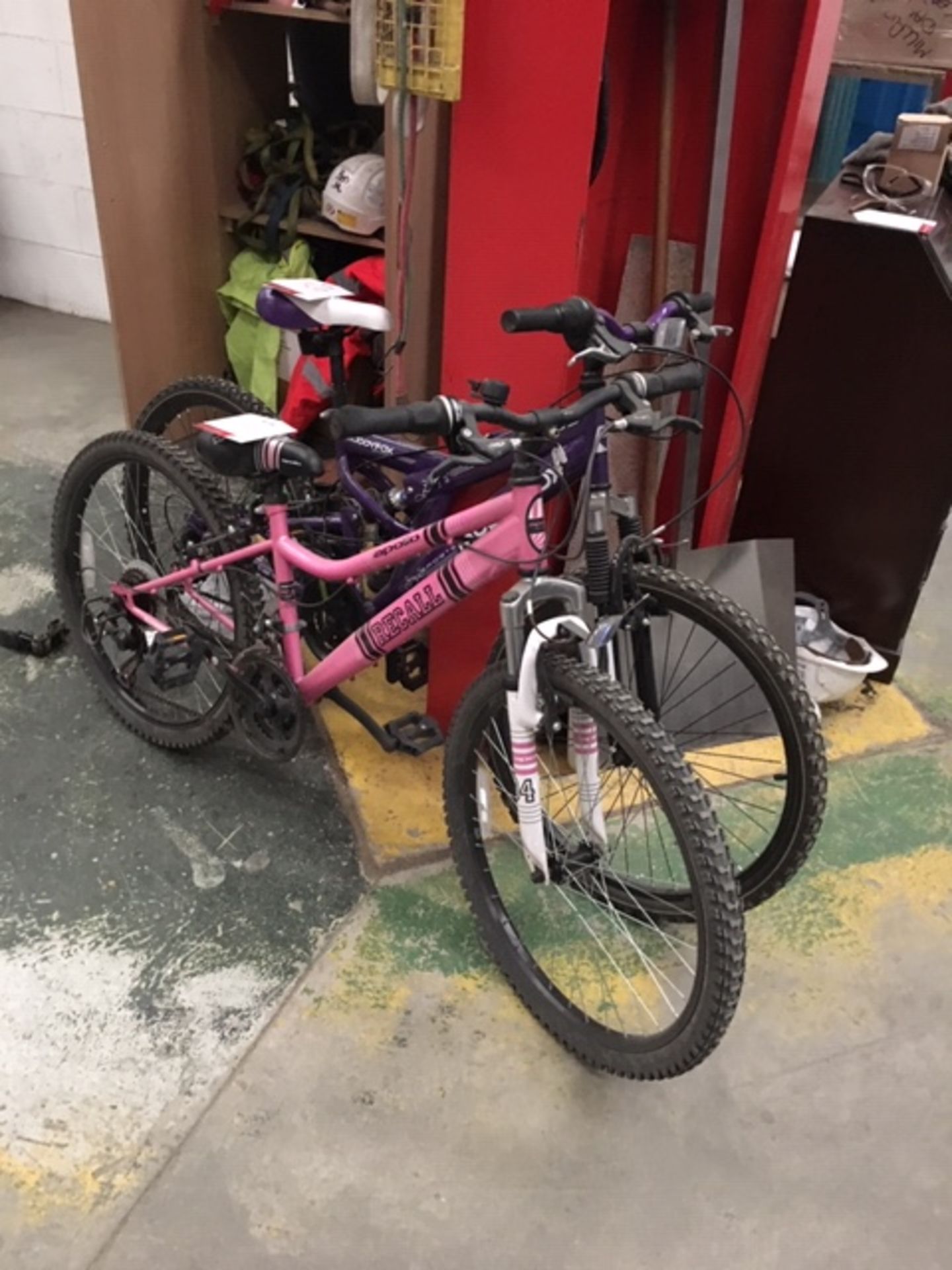 2 x Mountain Bikes in Pink & Purple - Image 3 of 6