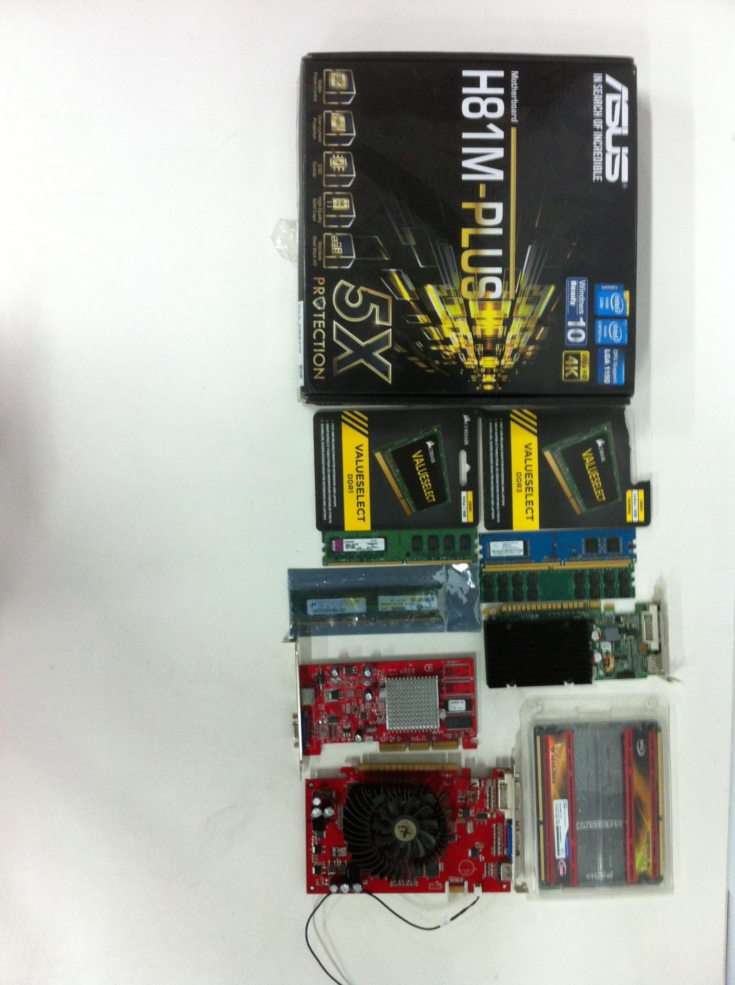 35 x Various IT Accessories as Per Description - Inc: RAM Modules, Motherboards etc - RRP £460.49