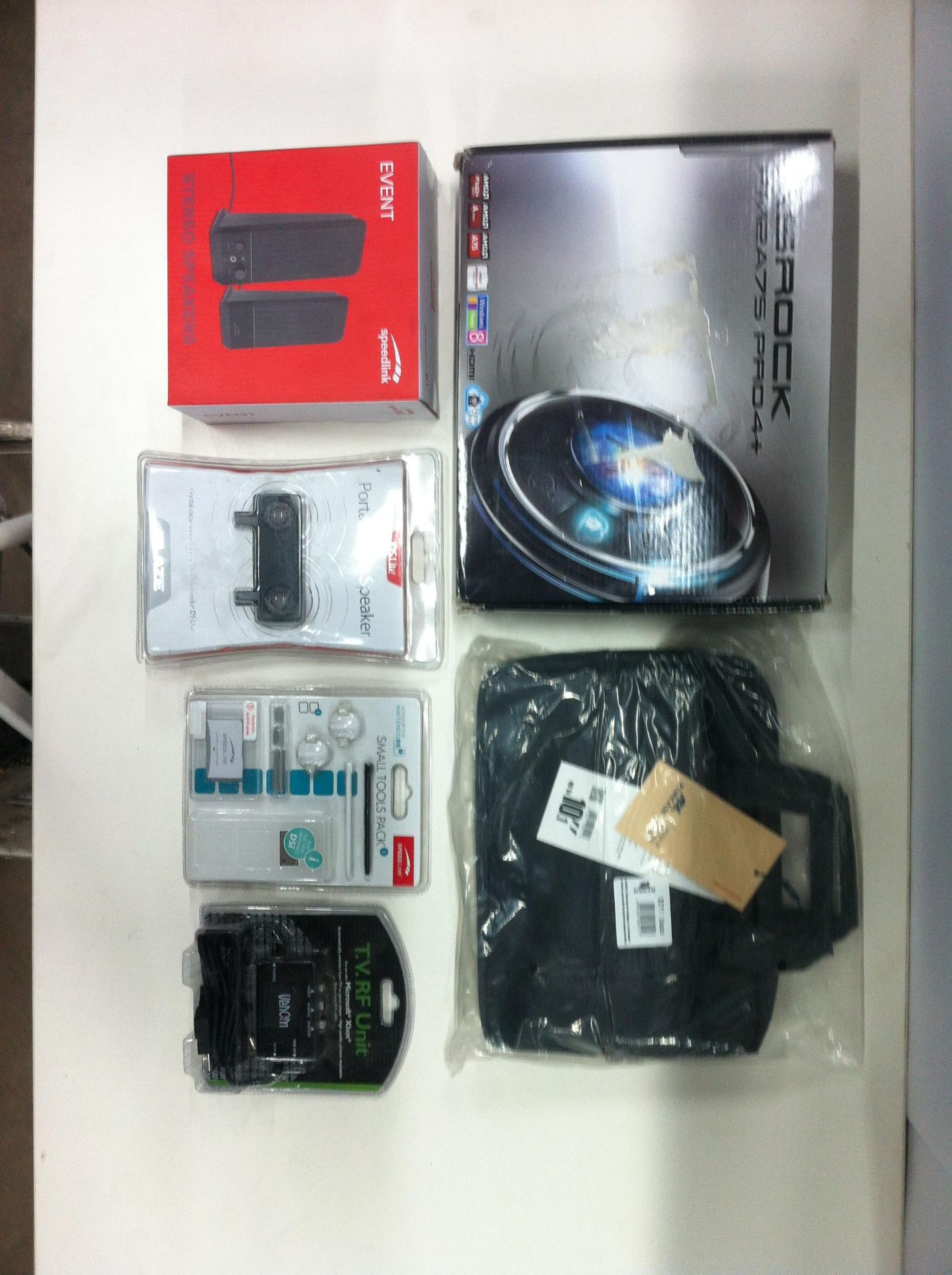 70 x Various IT Accessories as Per Description - Inc: USB Cables, Cooler Fans, Mouses & Adapters - R - Image 3 of 4