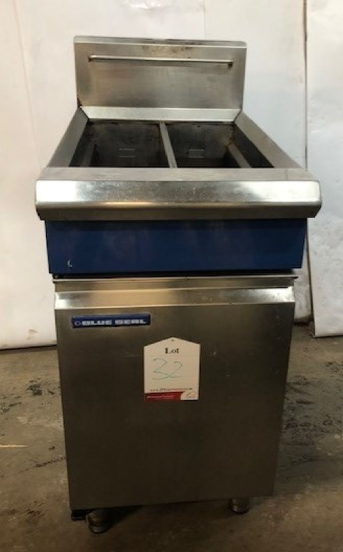 Blue Seal Double Basket Deep Gas Fryer