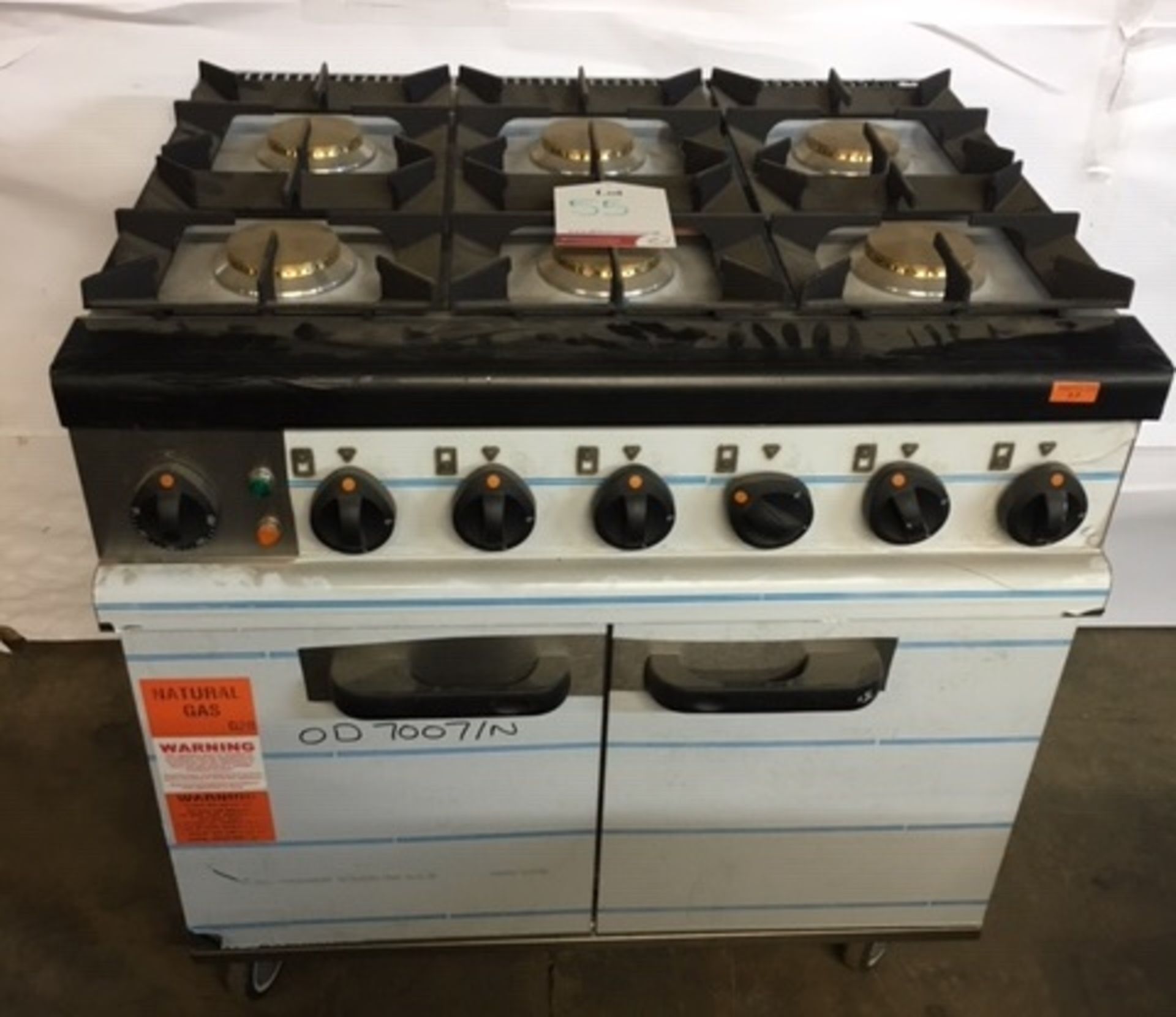 6 Hob Gas Cooker