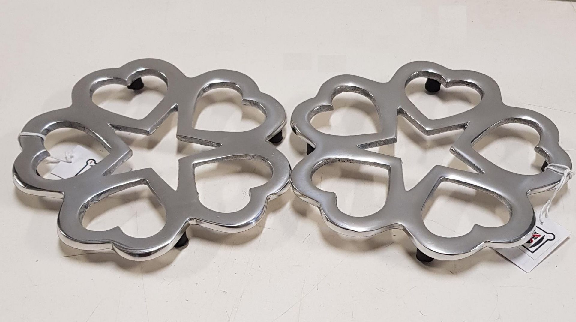 19 x Aluminium Silver Heart/Star shaped trivet