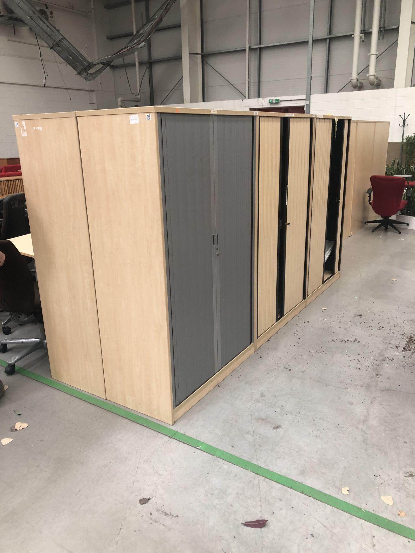 10 x 5ft Cupboards - Image 2 of 2