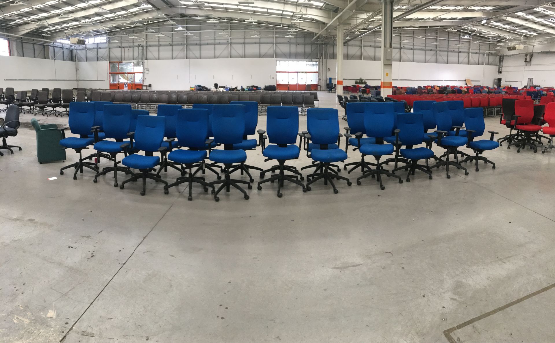 22 x Connection height adjustable typist chairs with arms - Image 2 of 3