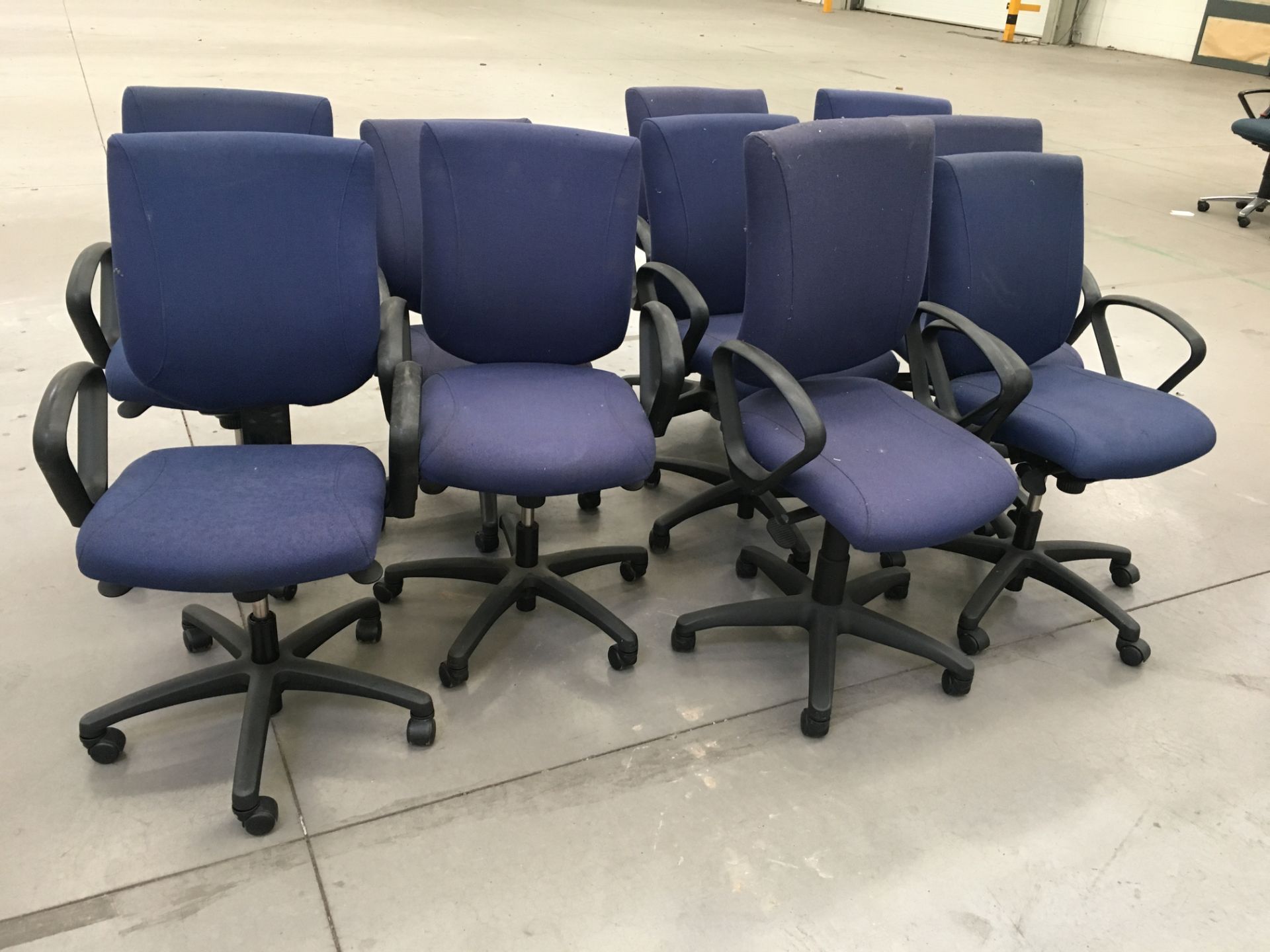 10 x Height adjustable typist chairs with arms