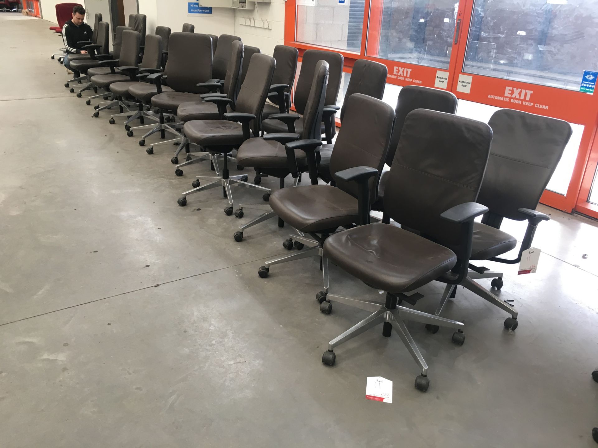 24 x Faux leather adjustable typist chairs with arms