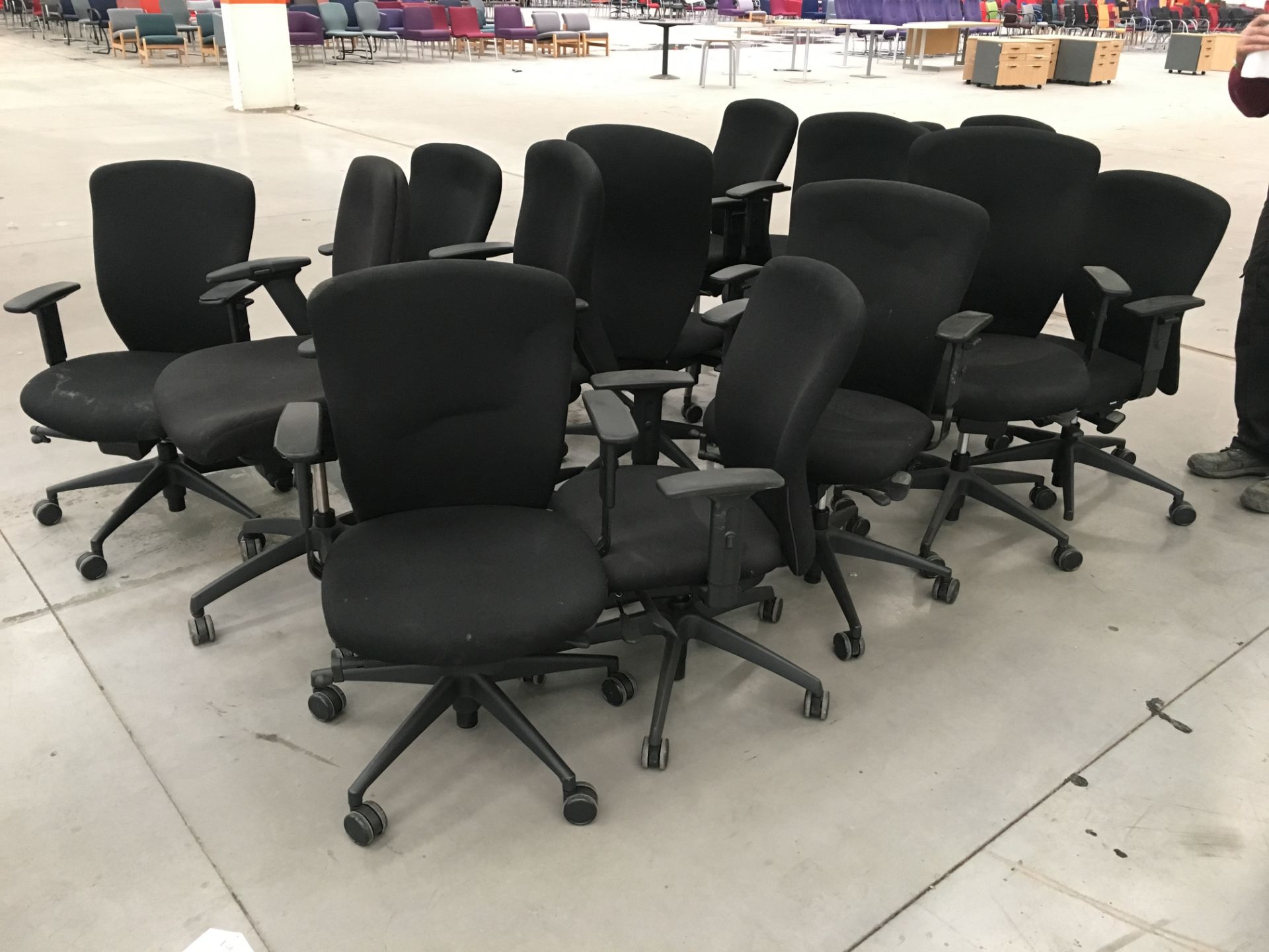 16 x Height adjustable typist chairs with arms