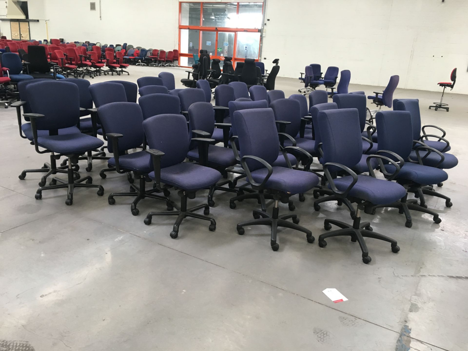 32 x Height adjustable typist chairs with arms