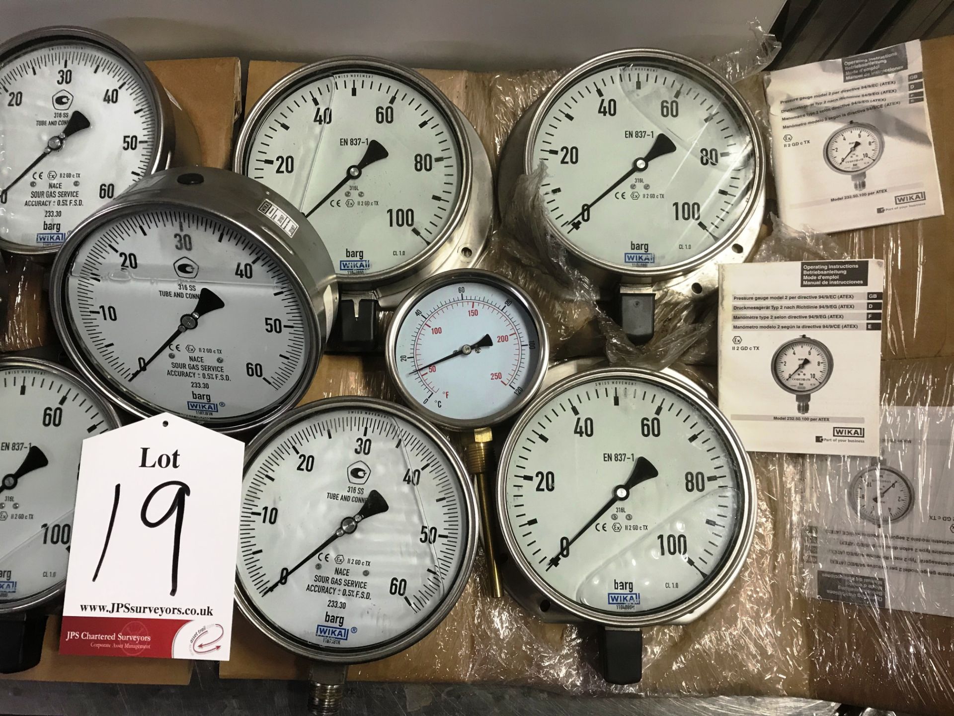 11 x Various Wika pressure gauges - as pictured - Image 2 of 3