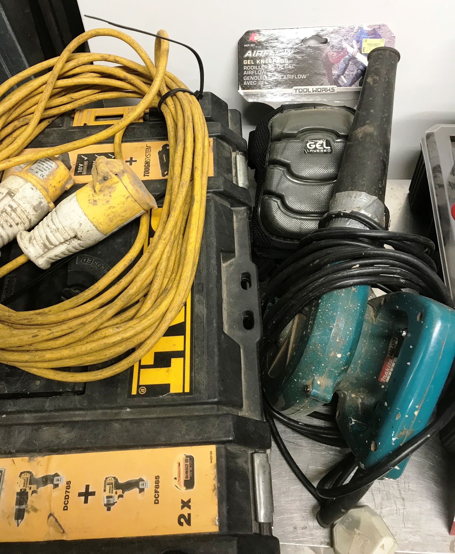 Mixed lot of various hand and power tools and equipment - as pictured - Image 2 of 7