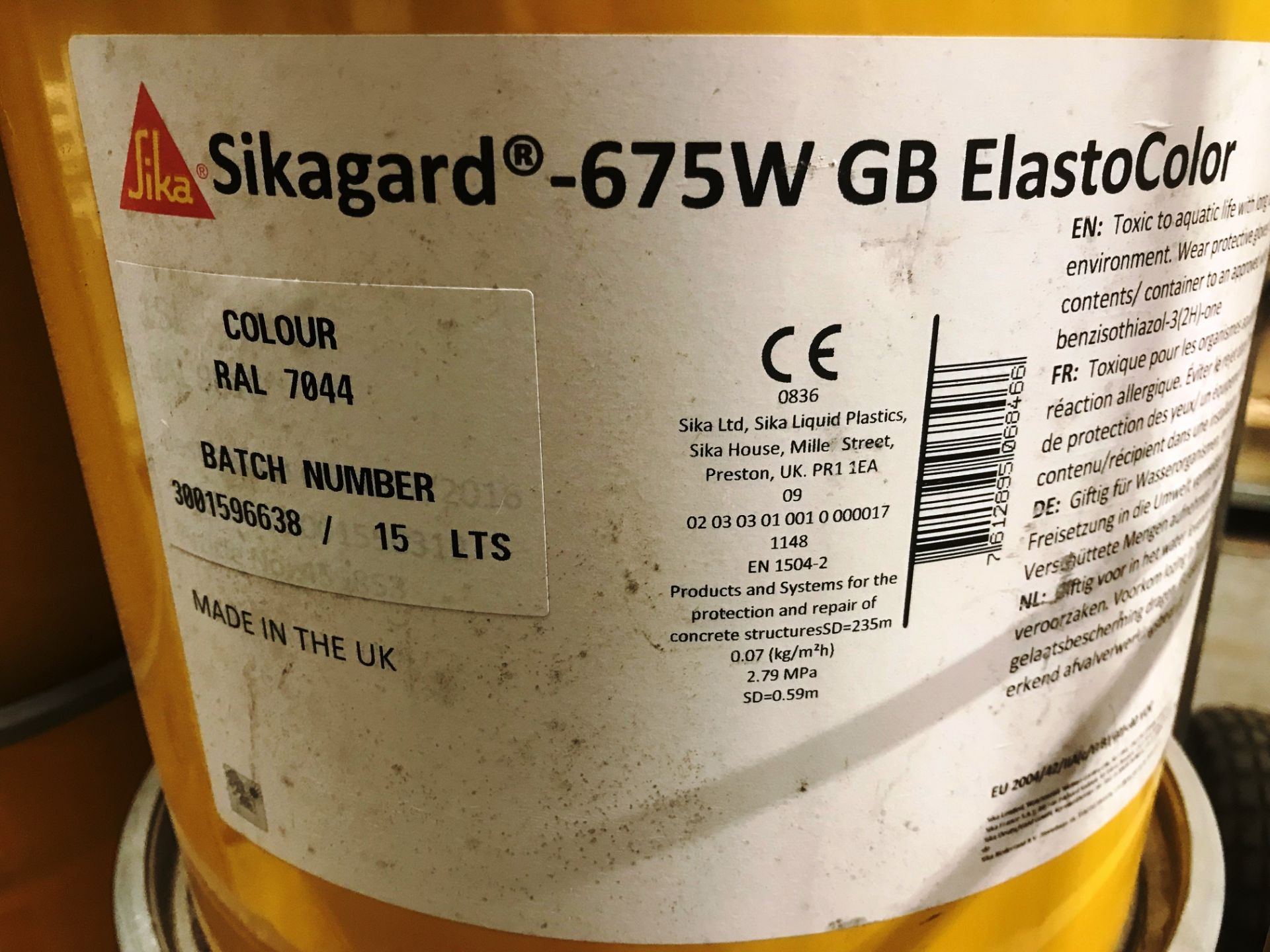 15 x Various Sikagard exterior masonry paints - 15L per tin - Past Expiry date - Image 5 of 5