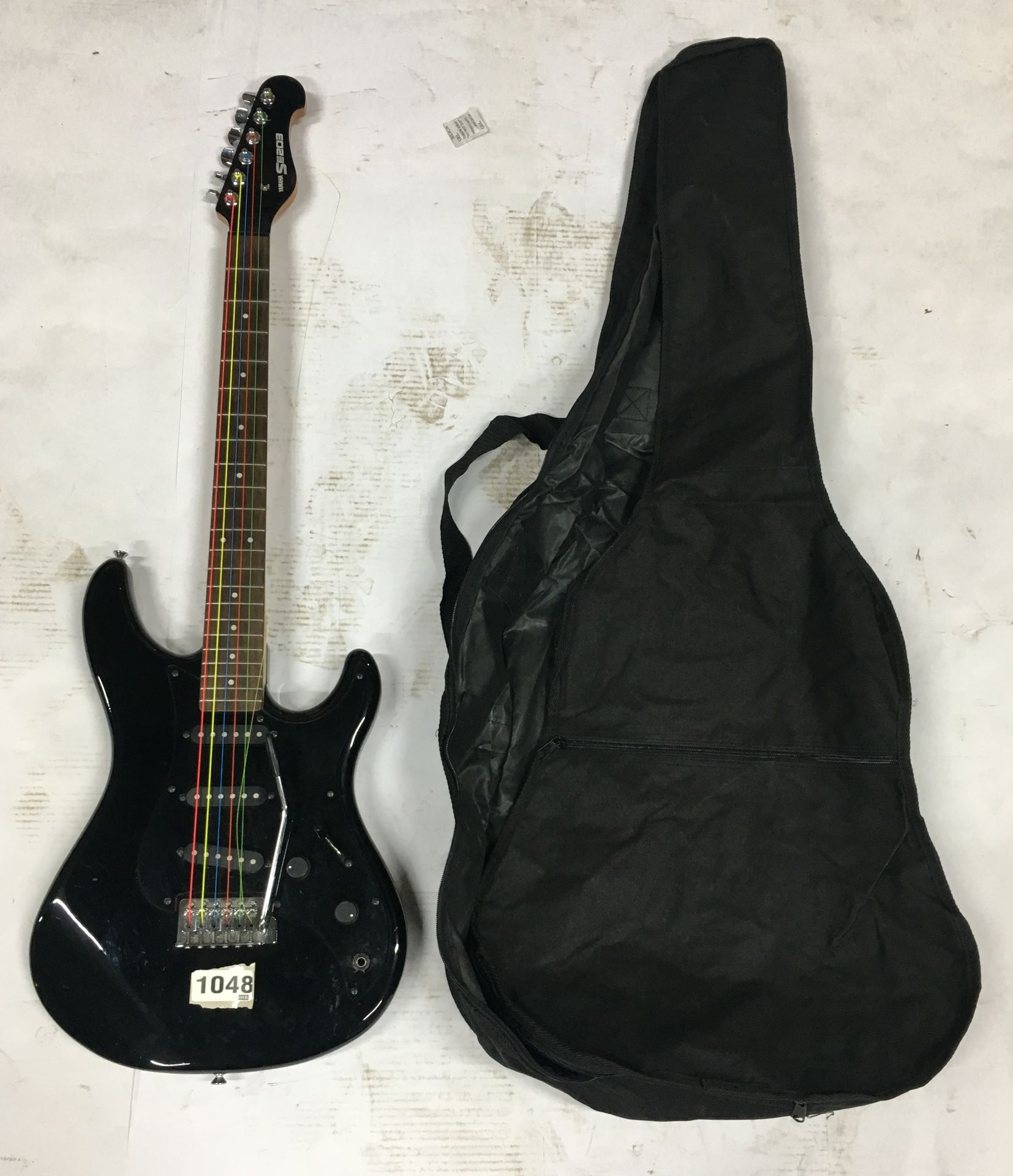 Yamaha SE203 Electric Guitar in Black | In Bag | Used