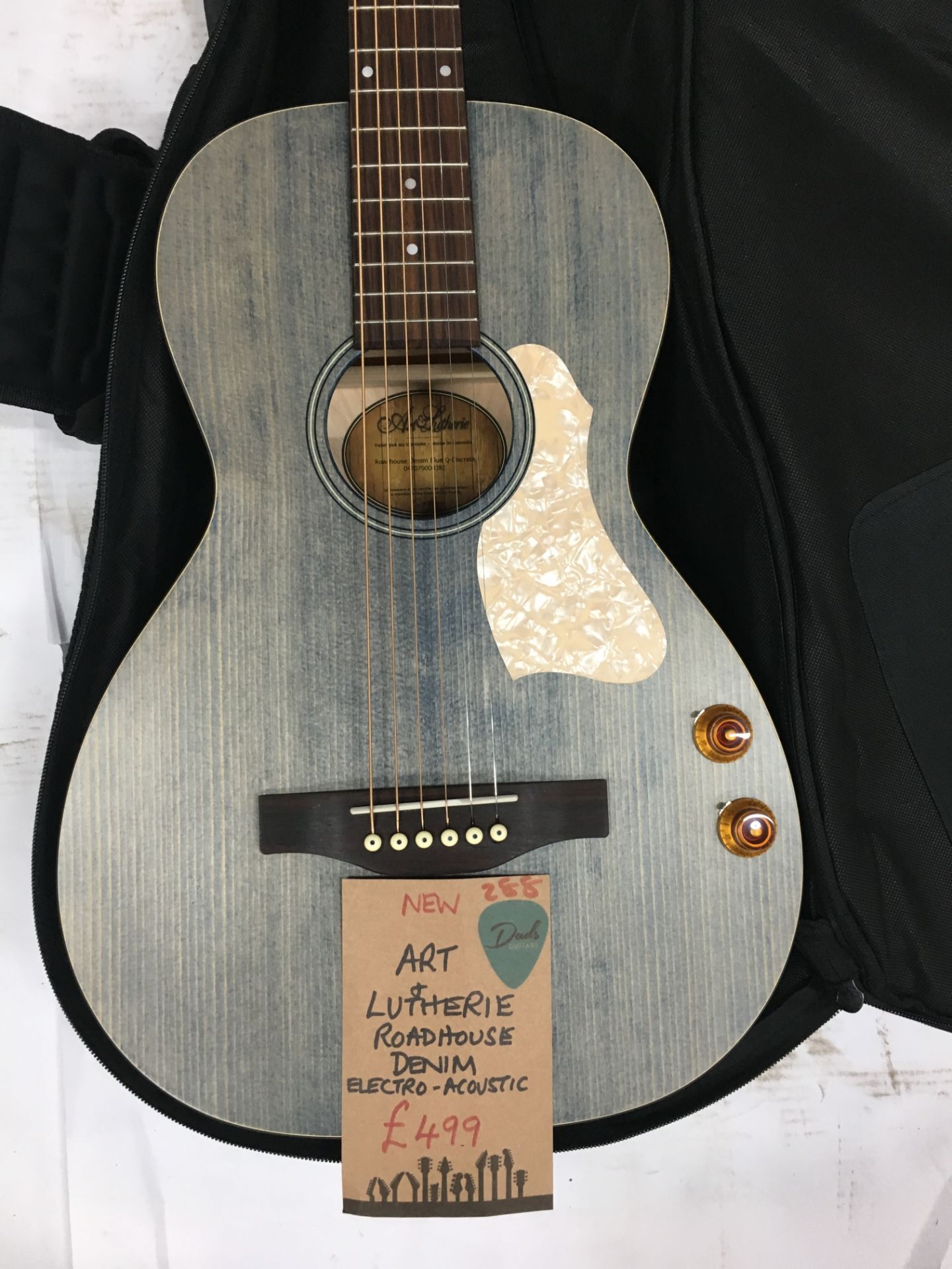 Art & Lutherie Roadhouse Electric Guitar in Denim Blue Q-Discrete Parlour | RRP £ 499 - Image 3 of 4