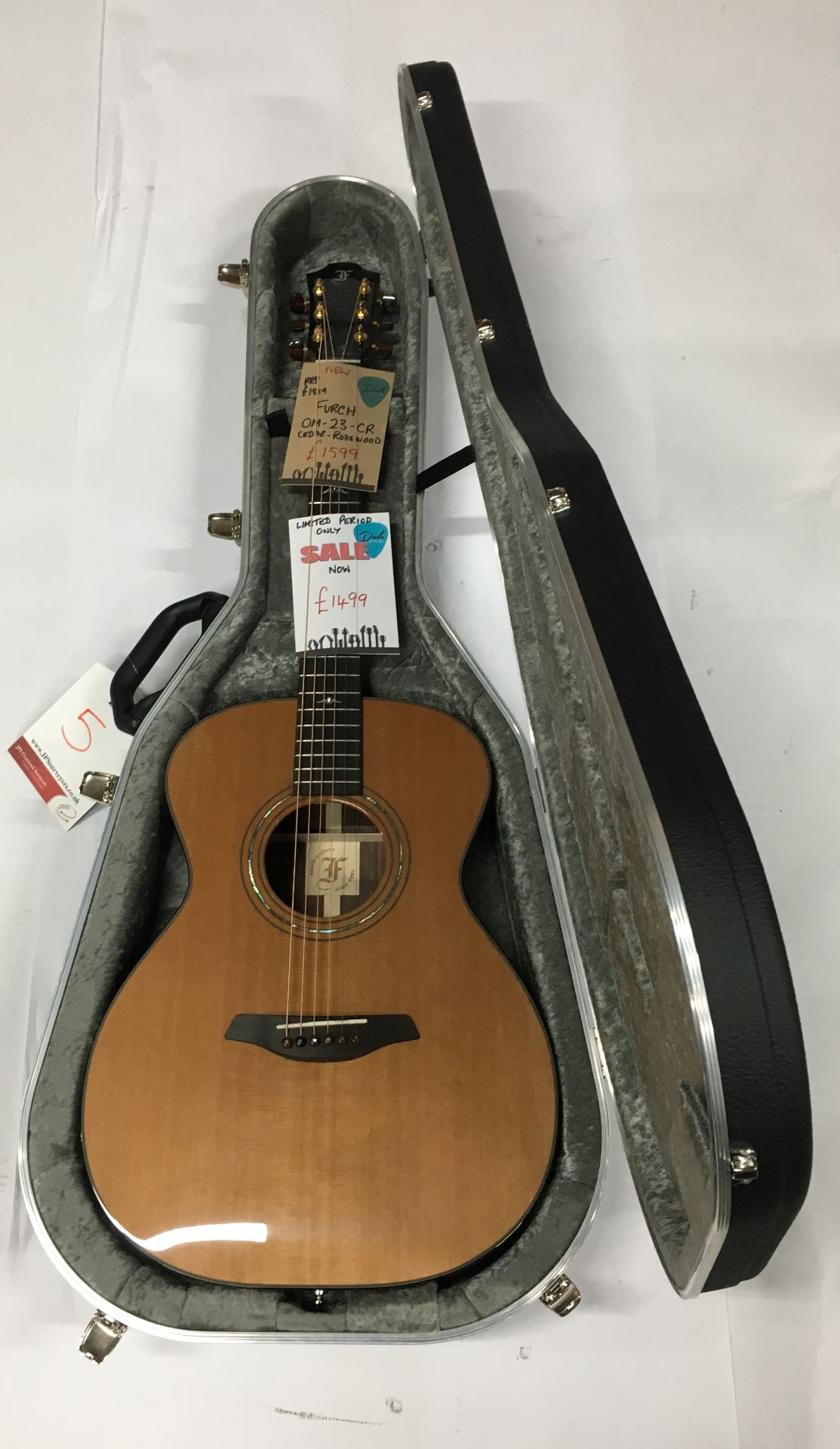 Furch OM-23-CR Acoustic Guitar | RRP £ 1,599