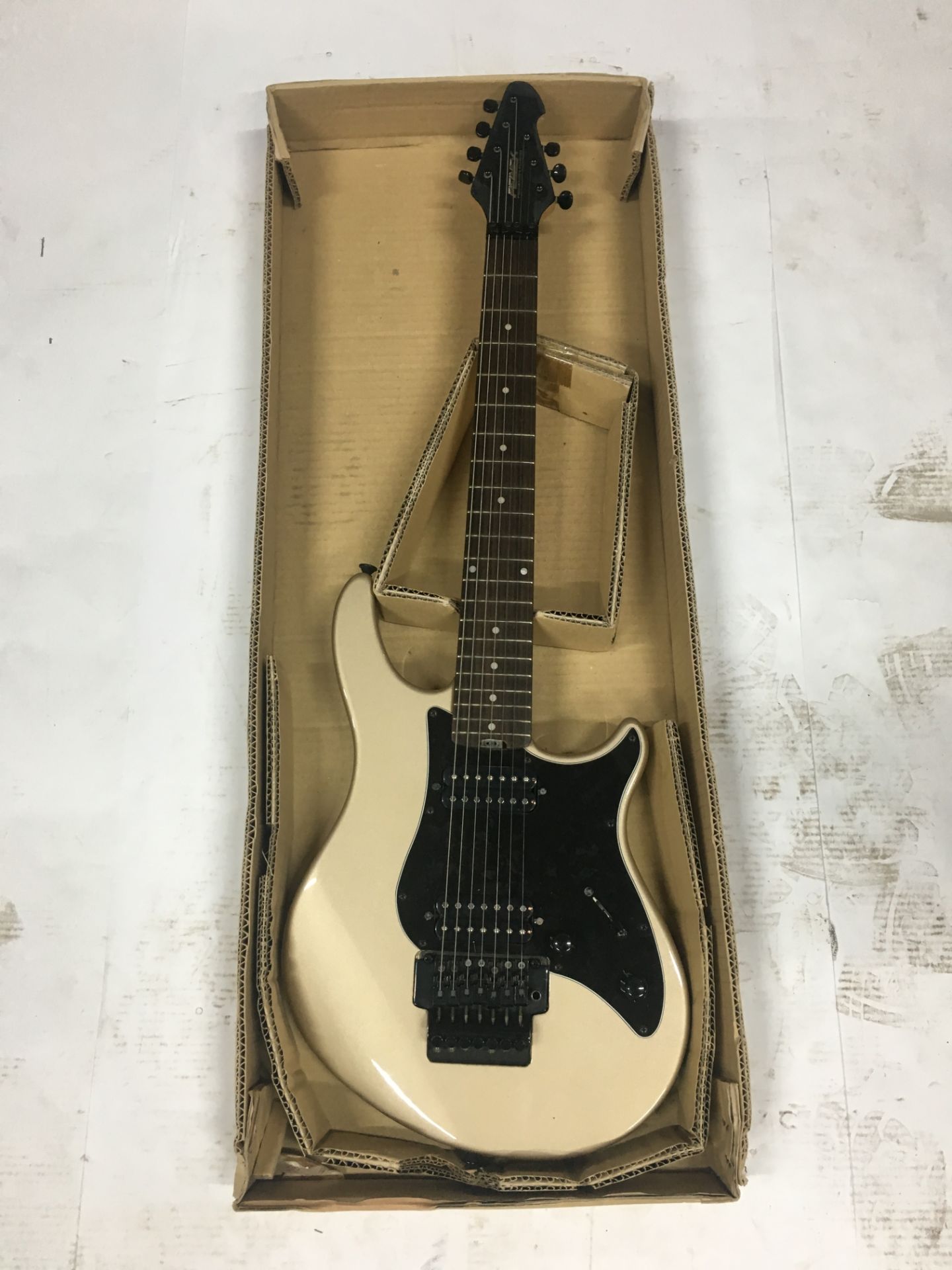 Peavey Predator Plus TR7 Electric Guitar | In Box | Used - Image 2 of 3